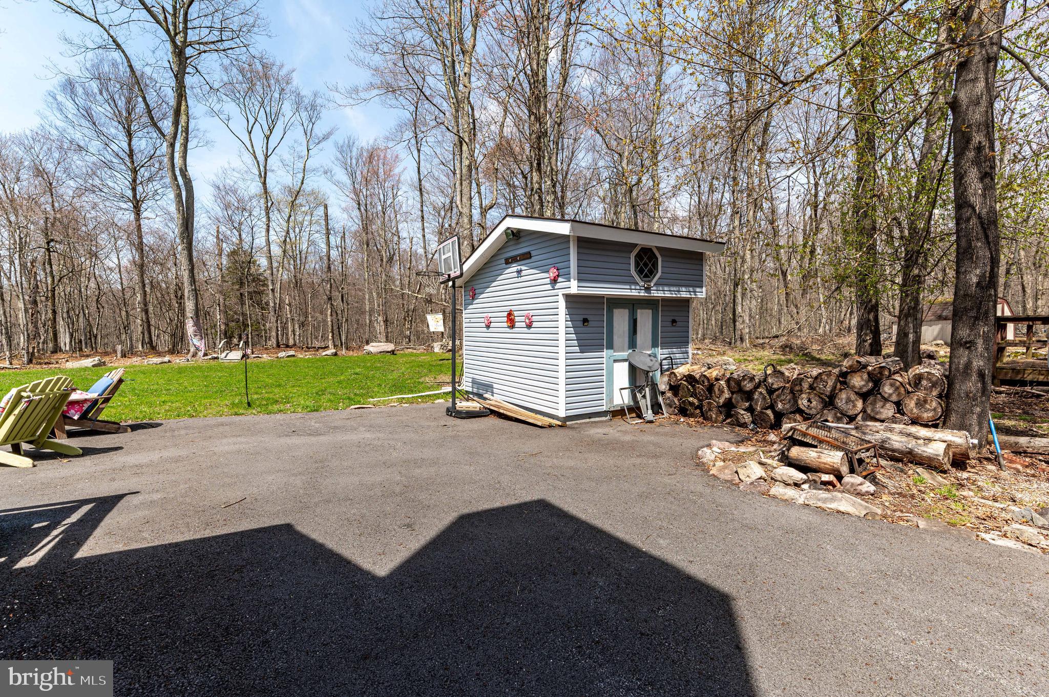 POCONO COUNTRY PLACE - Residential