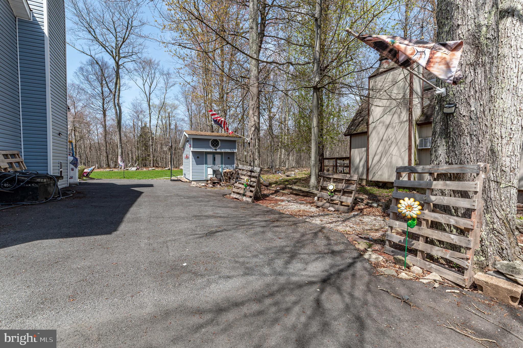 POCONO COUNTRY PLACE - Residential