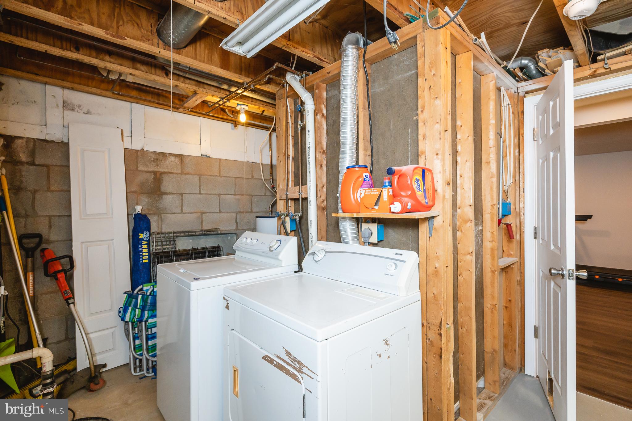 LAUREL VALLEY - Residential