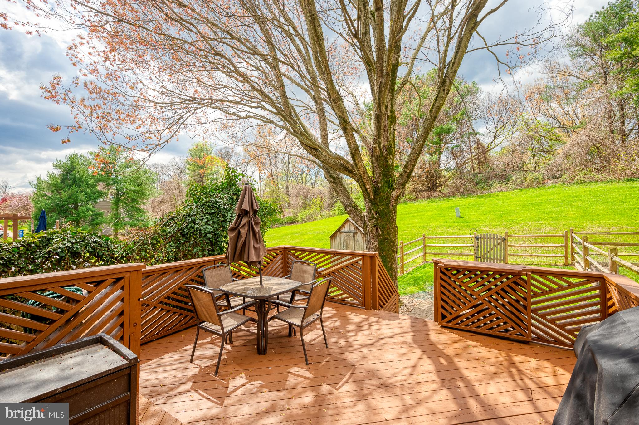 LAUREL VALLEY - Residential