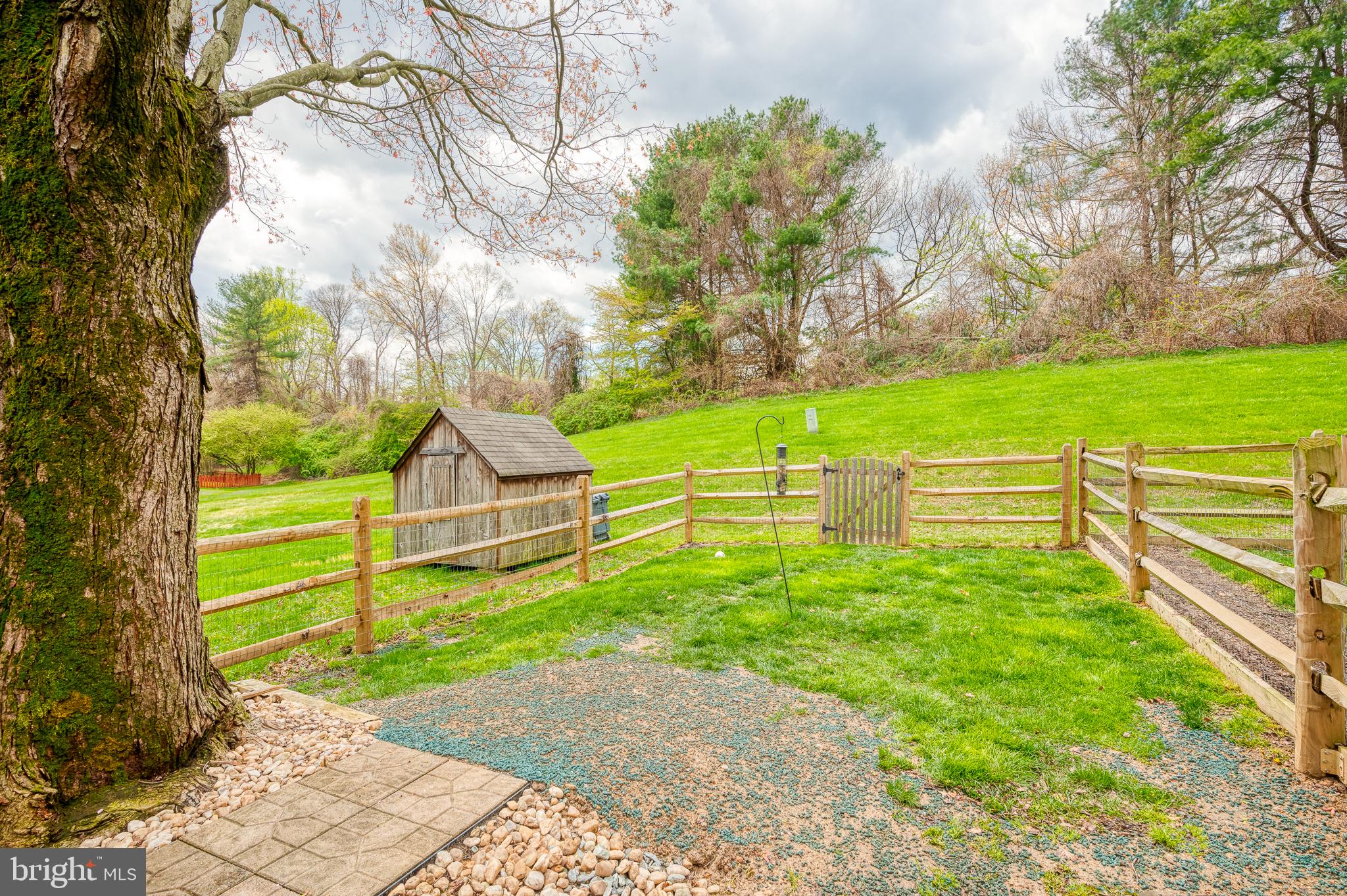 LAUREL VALLEY - Residential