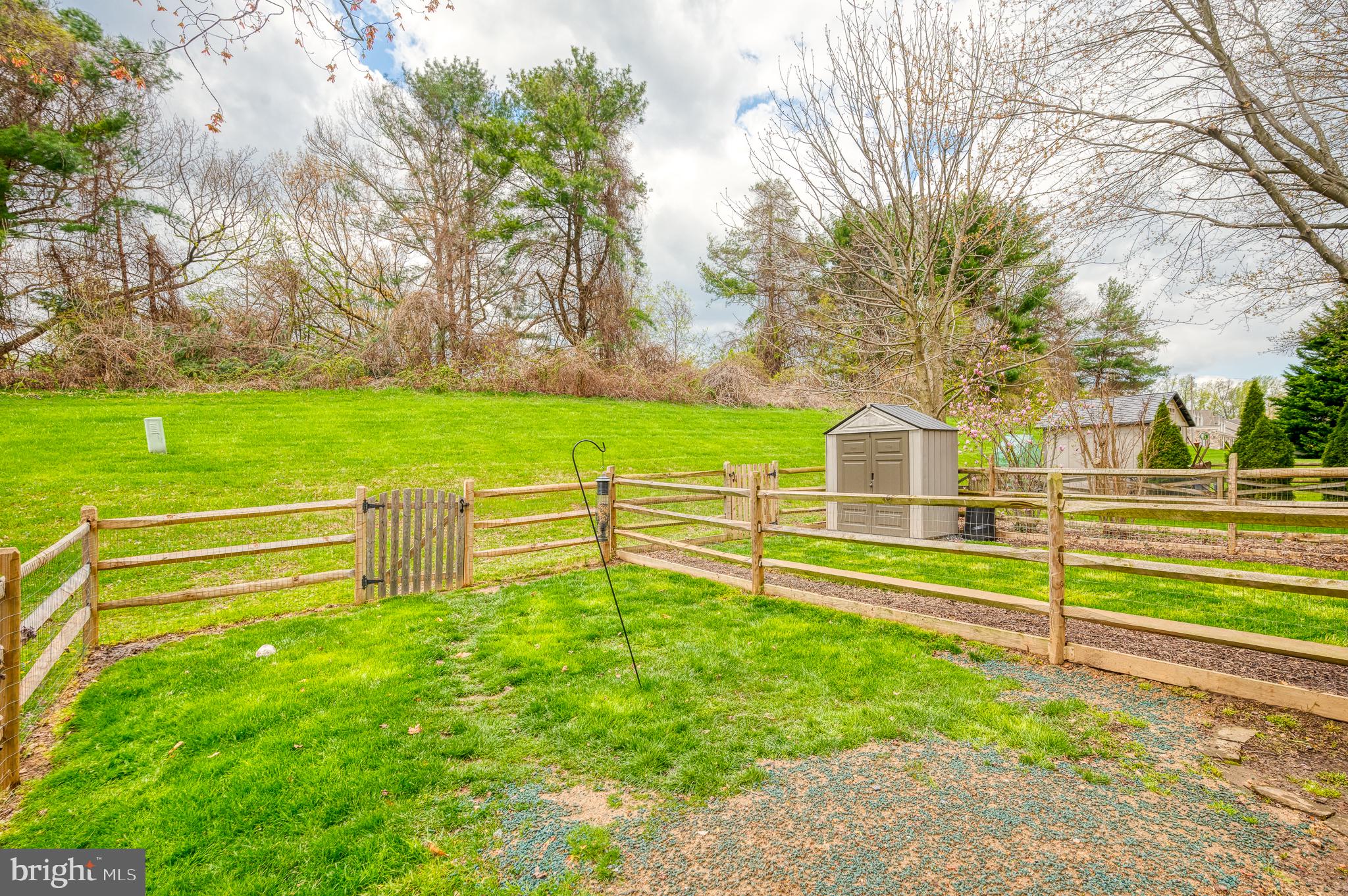 LAUREL VALLEY - Residential