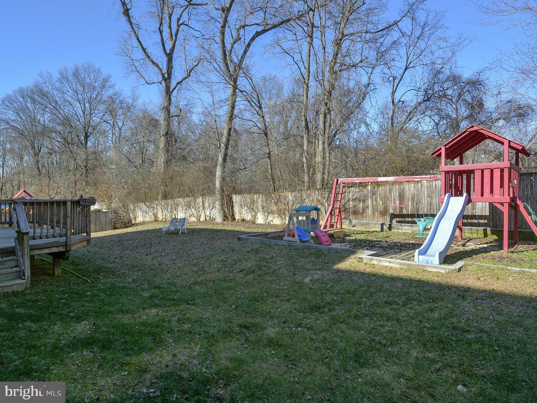 HOLLAND COURT - Residential Lease