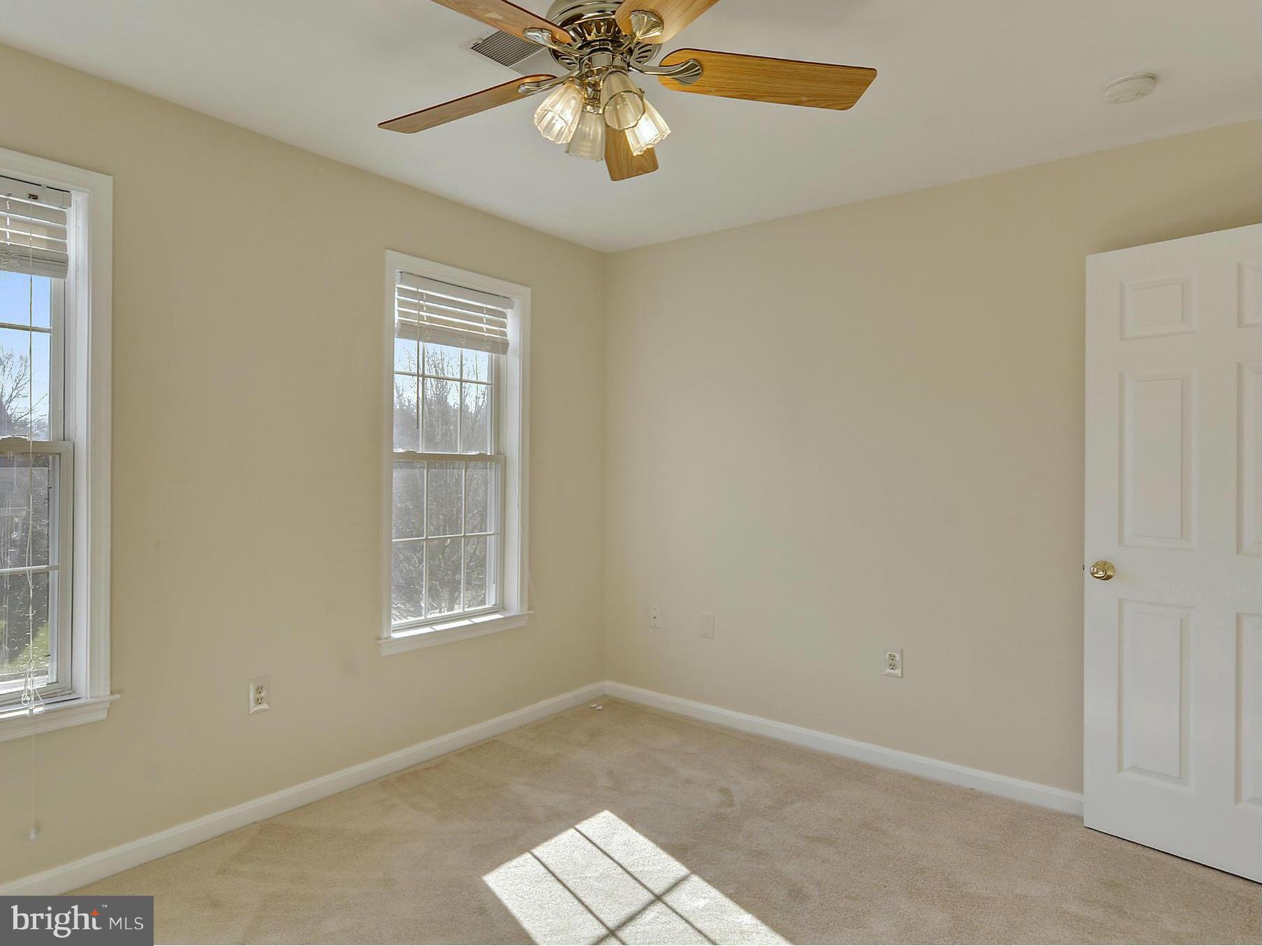 HOLLAND COURT - Residential Lease