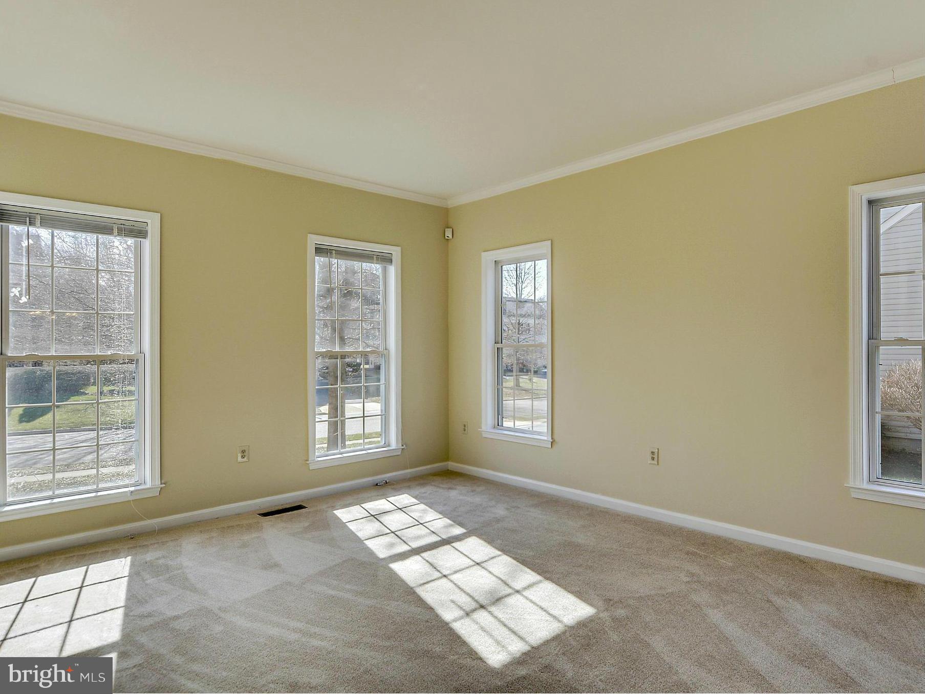 HOLLAND COURT - Residential Lease