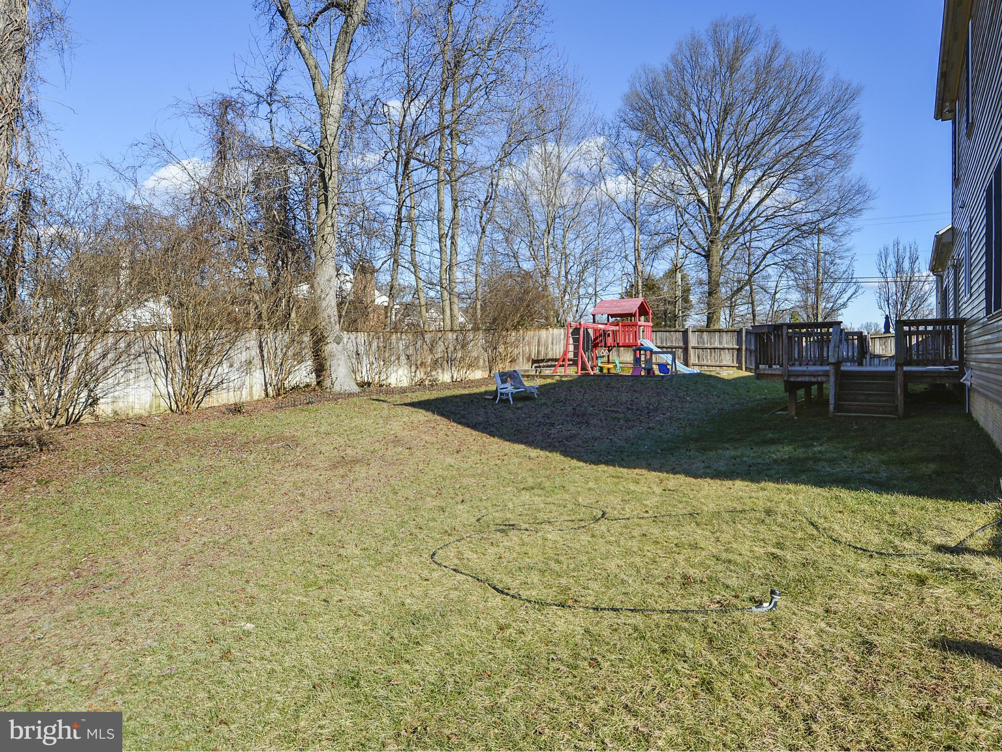 HOLLAND COURT - Residential Lease