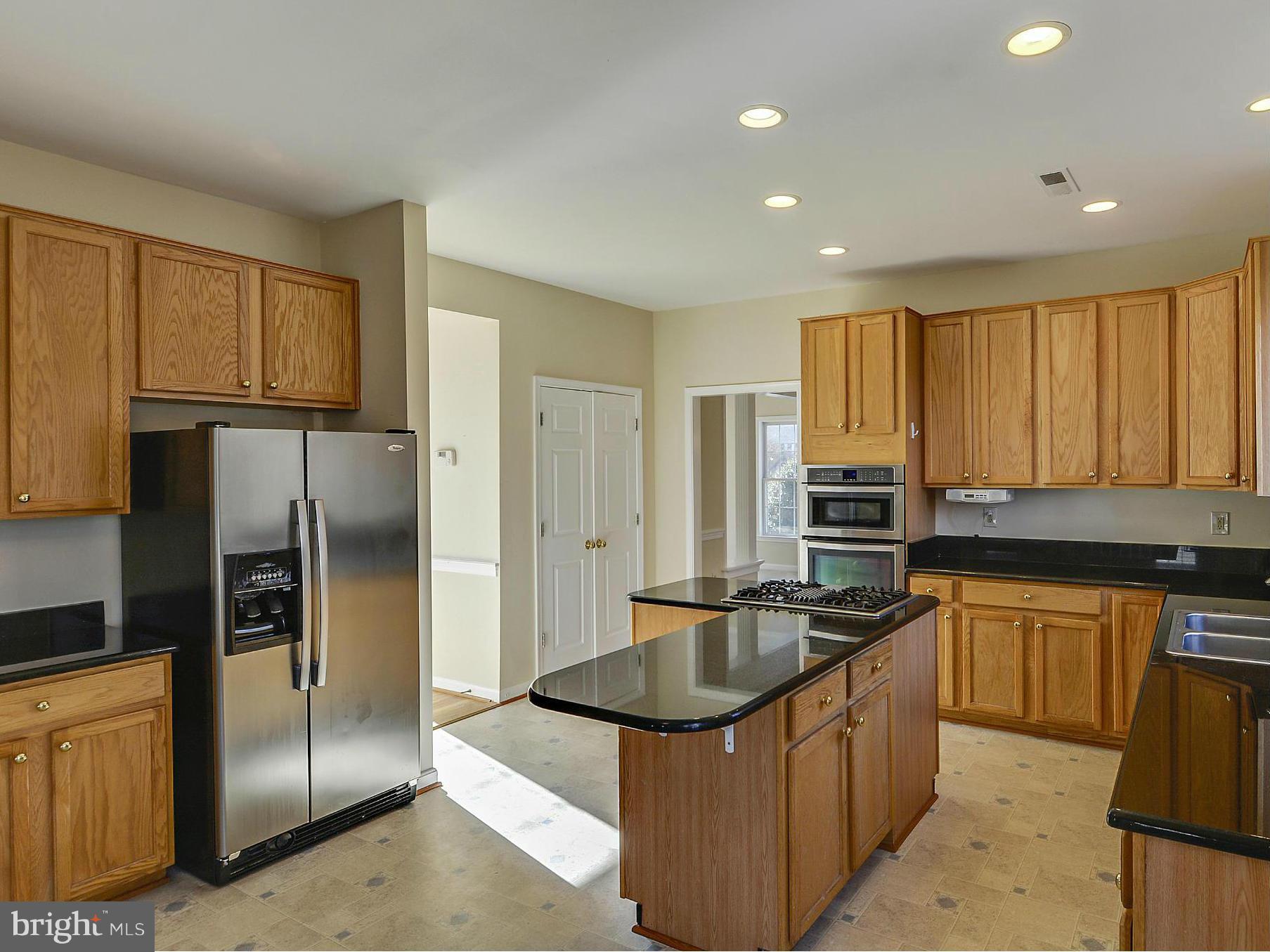 HOLLAND COURT - Residential Lease