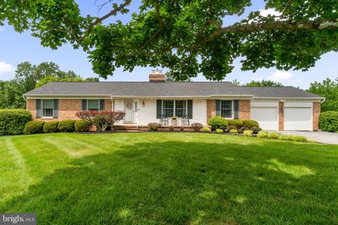 Photo of 3609 Holland Herbert Court, ELLICOTT CITY, MD 21042 (MLS # MDHW2069624)
