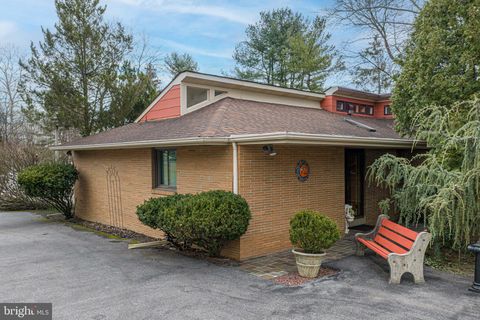 436 E MACADA ROAD BETHLEHEM PA 18017