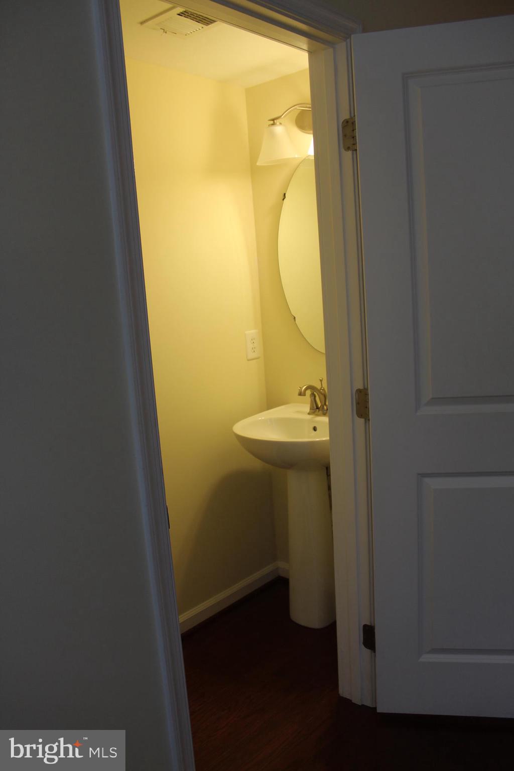 GREENBELT STATION - Residential