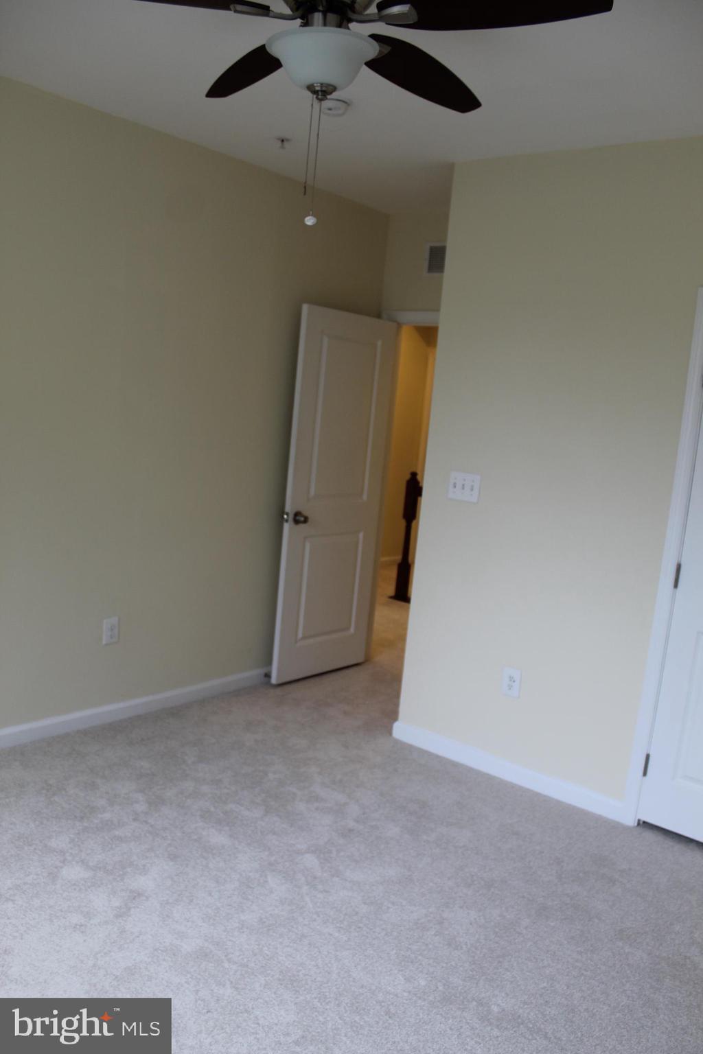 GREENBELT STATION - Residential