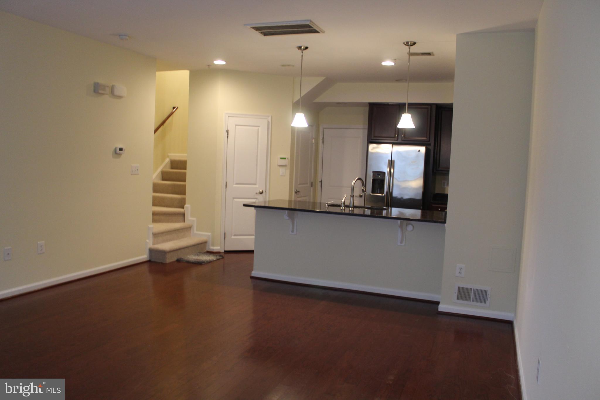 GREENBELT STATION - Residential