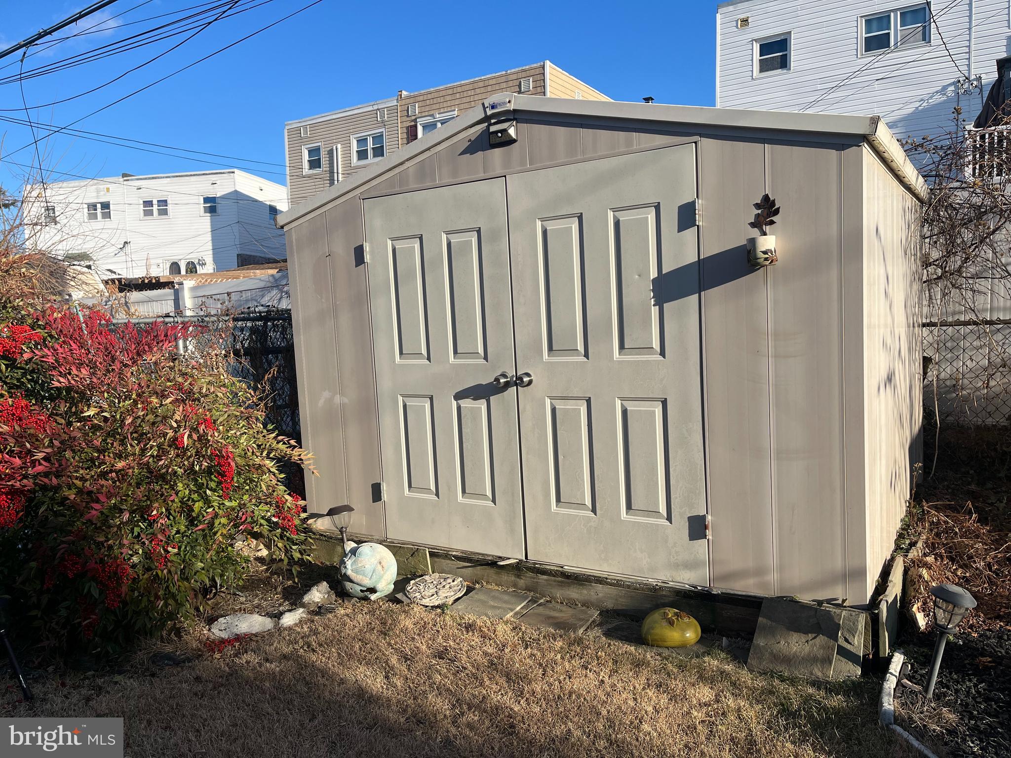 MILLBROOK - Residential