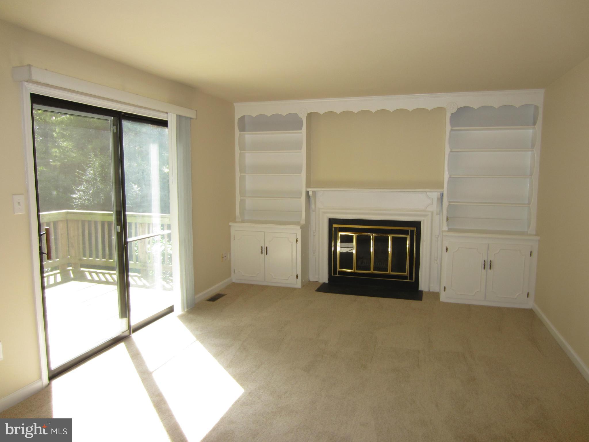 NORTON SQUARE - Residential Lease