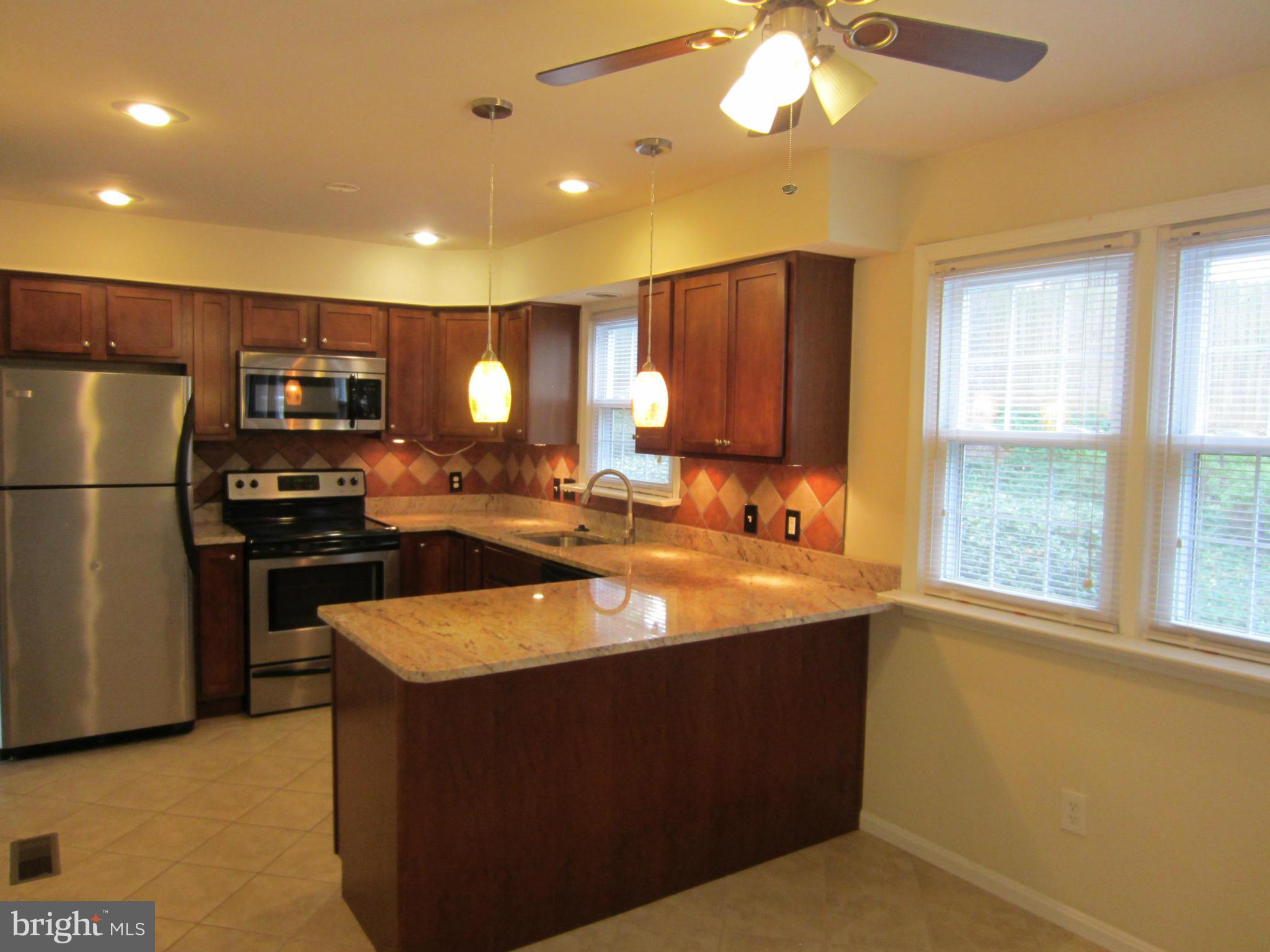 NORTON SQUARE - Residential Lease