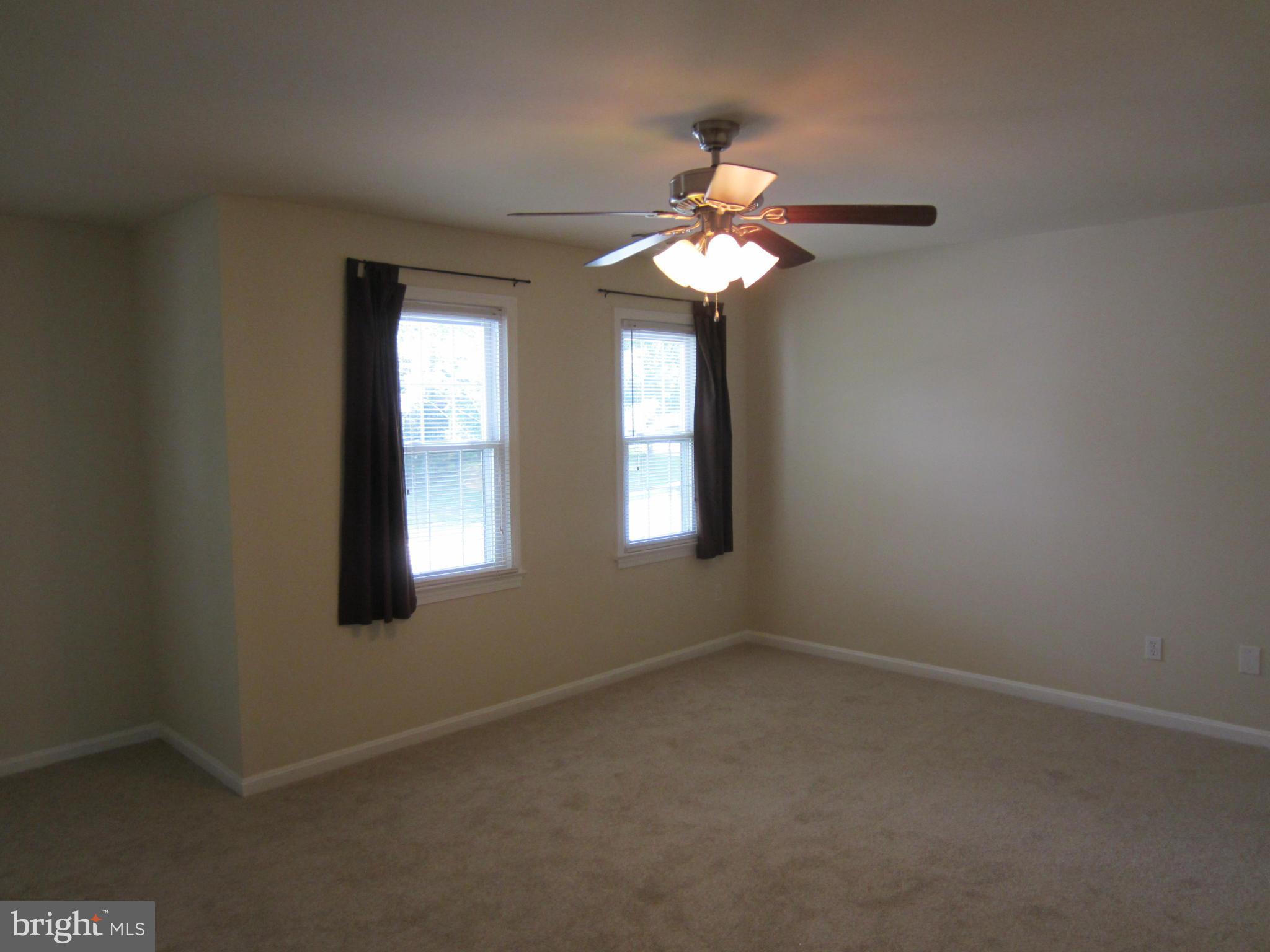 NORTON SQUARE - Residential Lease