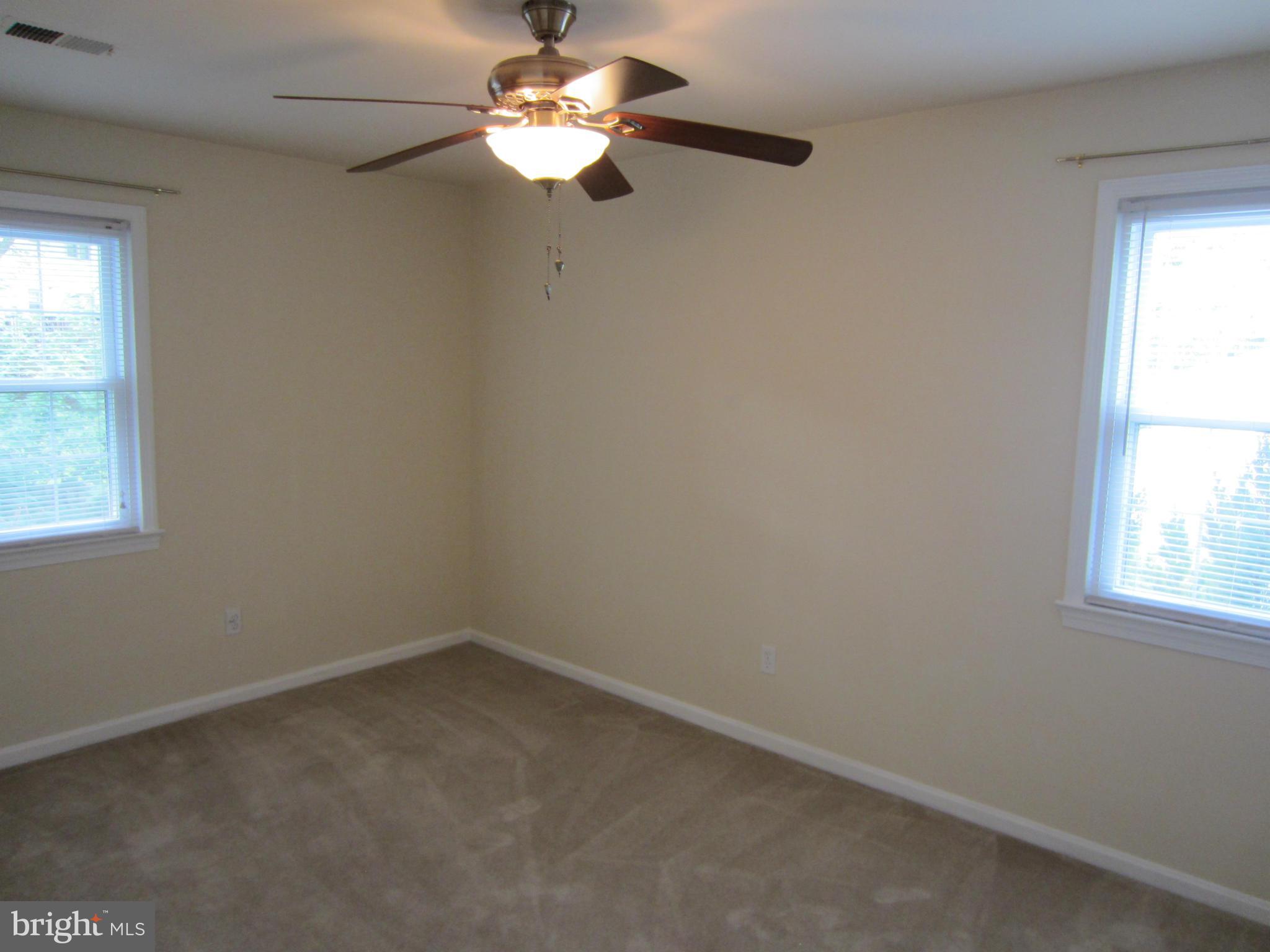 NORTON SQUARE - Residential Lease