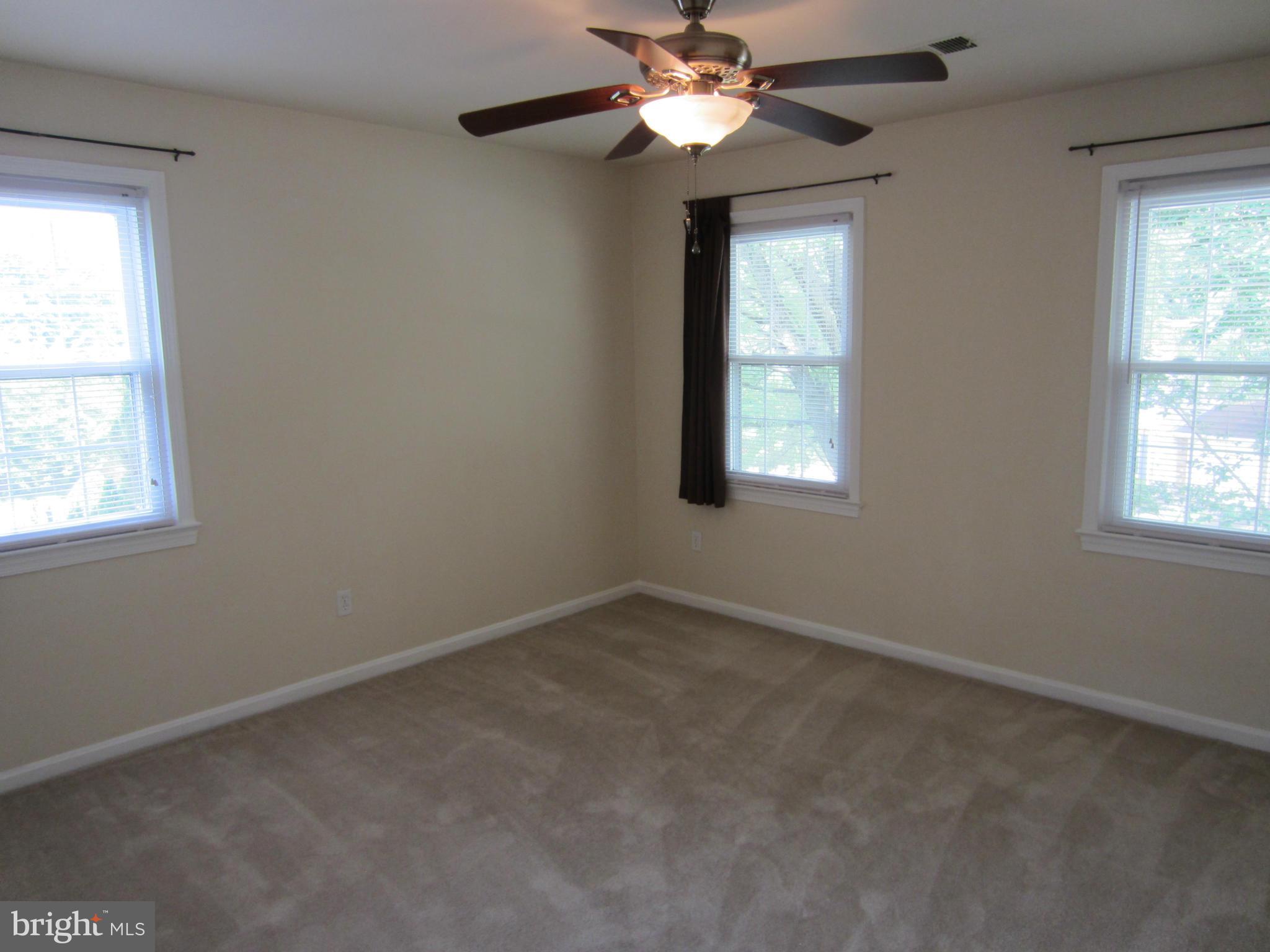 NORTON SQUARE - Residential Lease