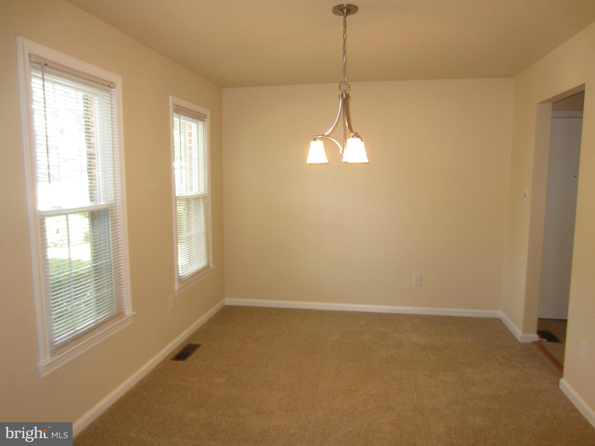 NORTON SQUARE - Residential Lease