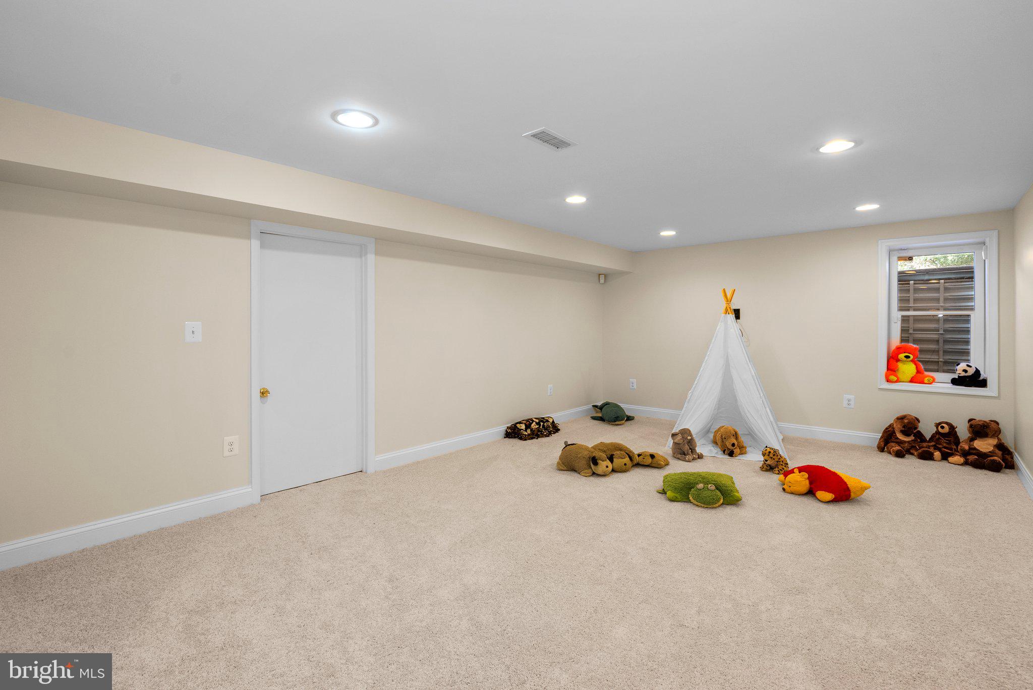 FALLSMEAD - Residential