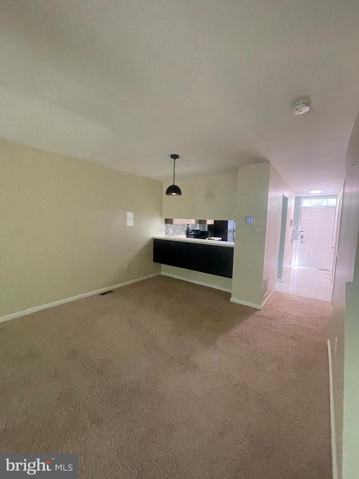 SILVER SPRING - Residential Lease