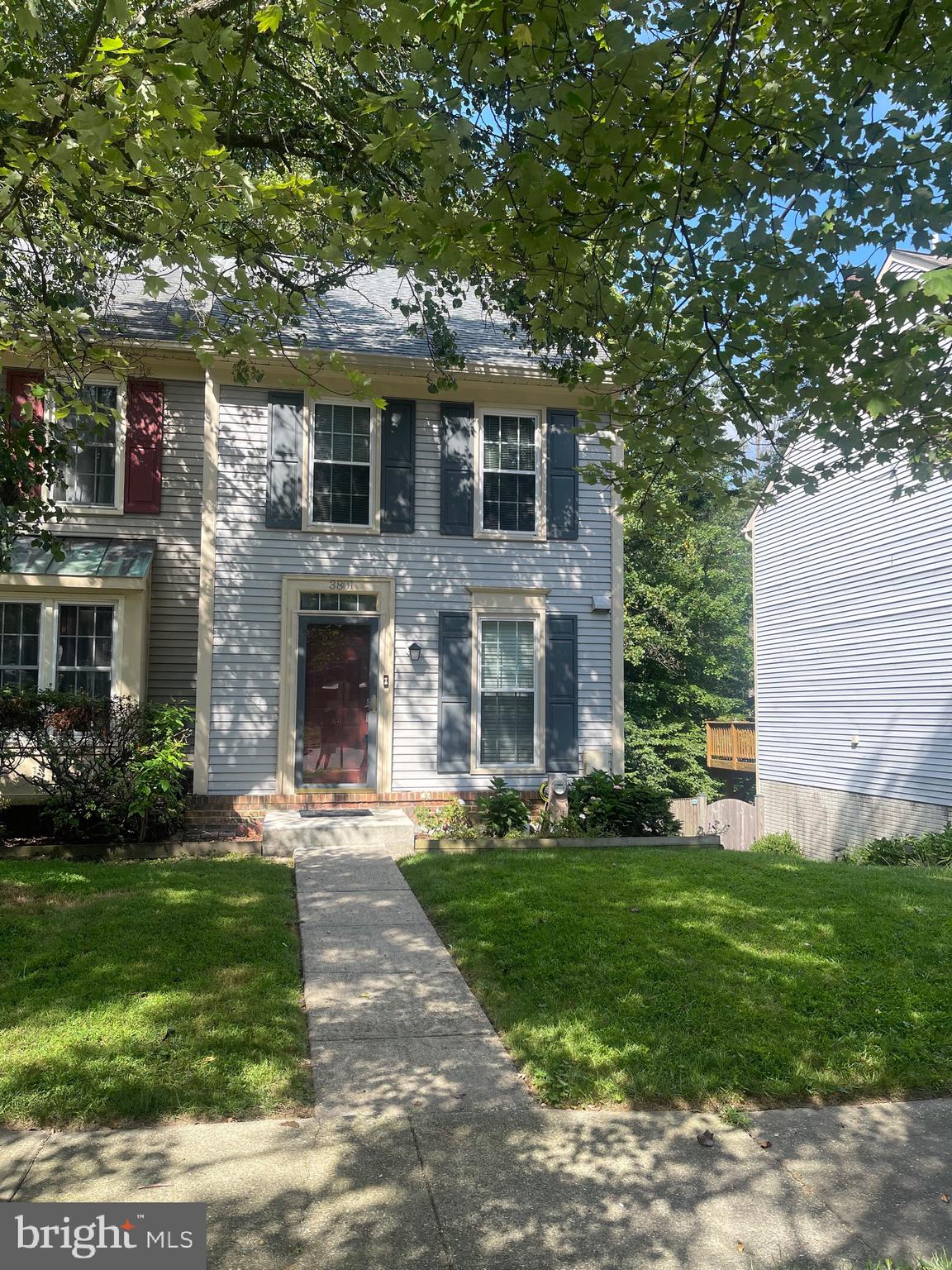 SILVER SPRING - Residential Lease