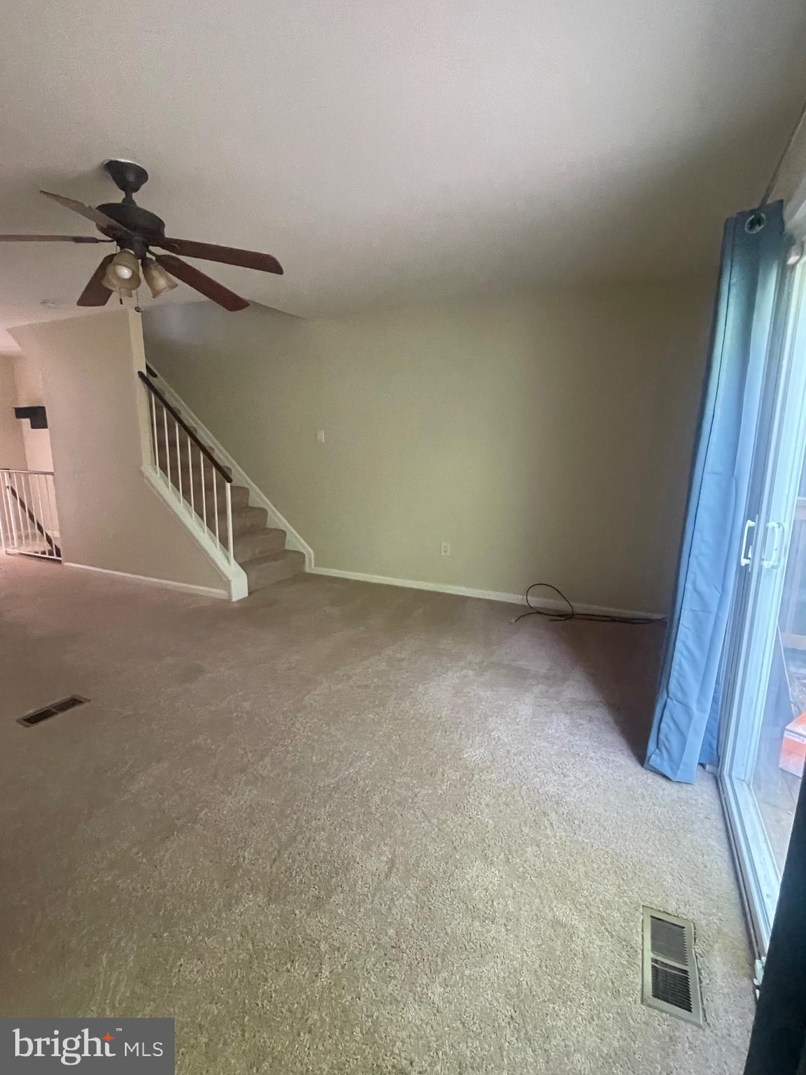 SILVER SPRING - Residential Lease