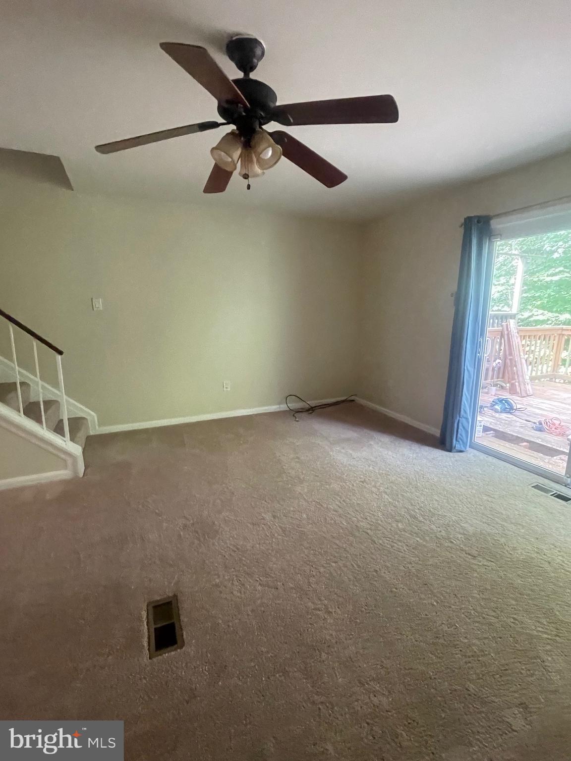 SILVER SPRING - Residential Lease