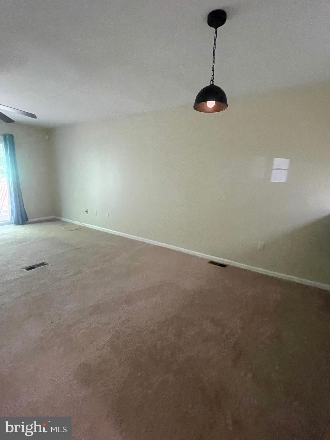 SILVER SPRING - Residential Lease