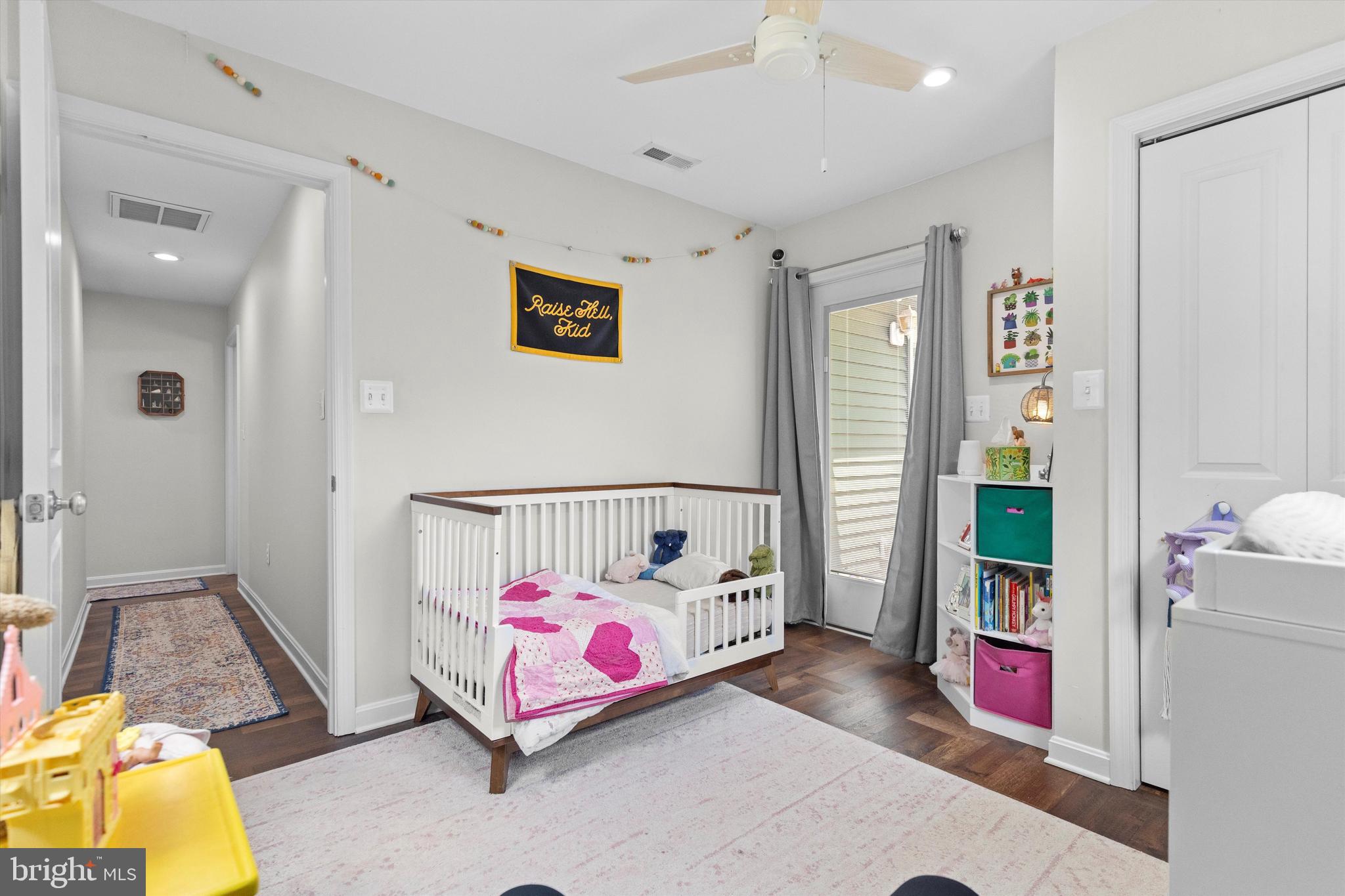 ALTOONA BEACH - Residential