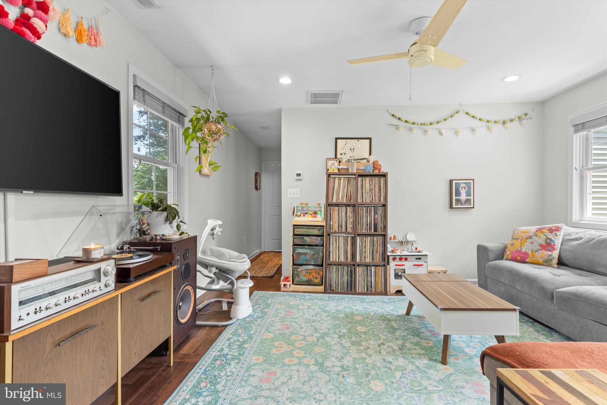 ALTOONA BEACH - Residential