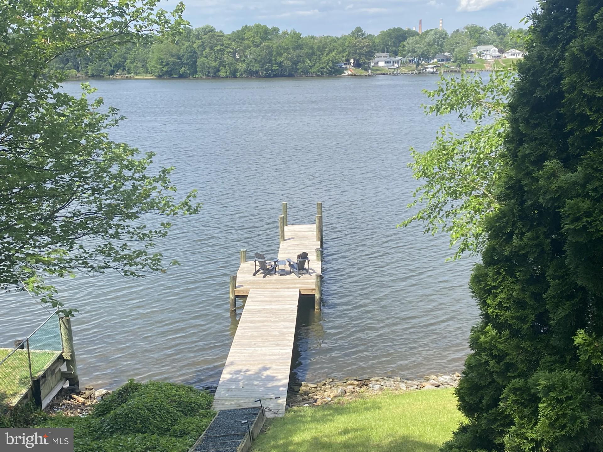 ALTOONA BEACH - Residential