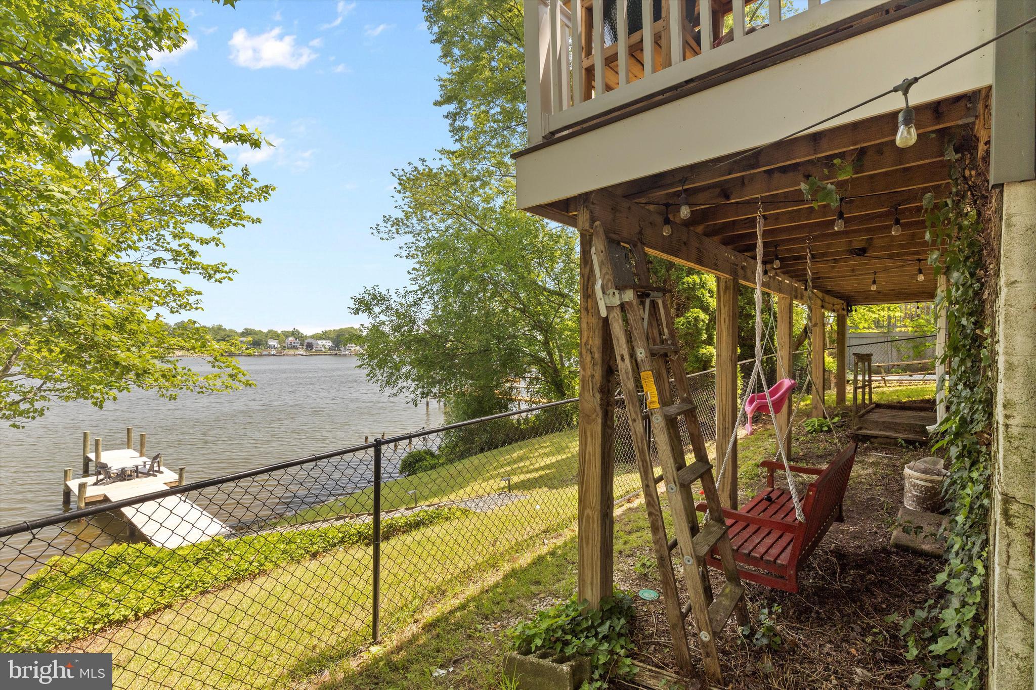 ALTOONA BEACH - Residential