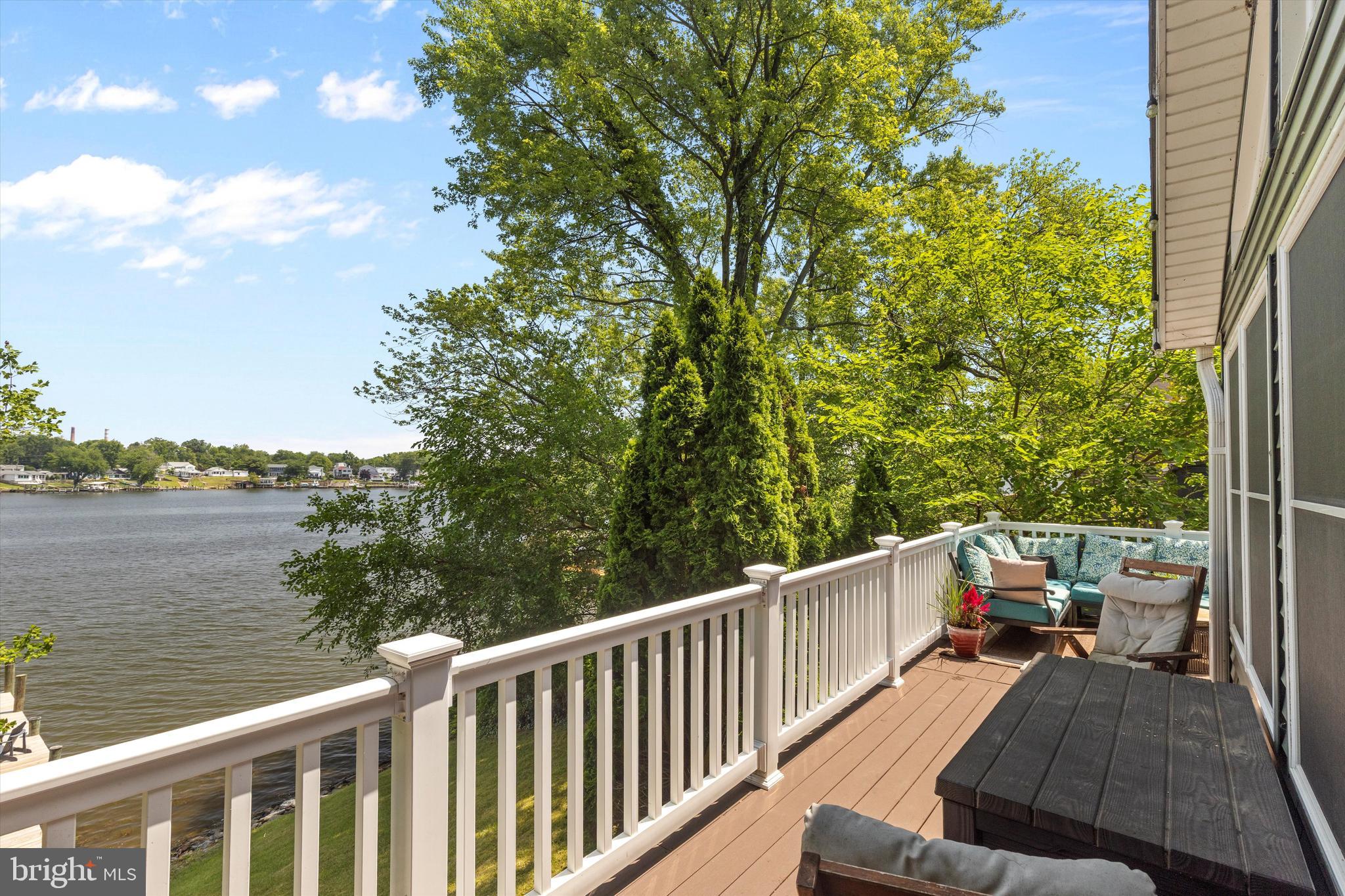 ALTOONA BEACH - Residential