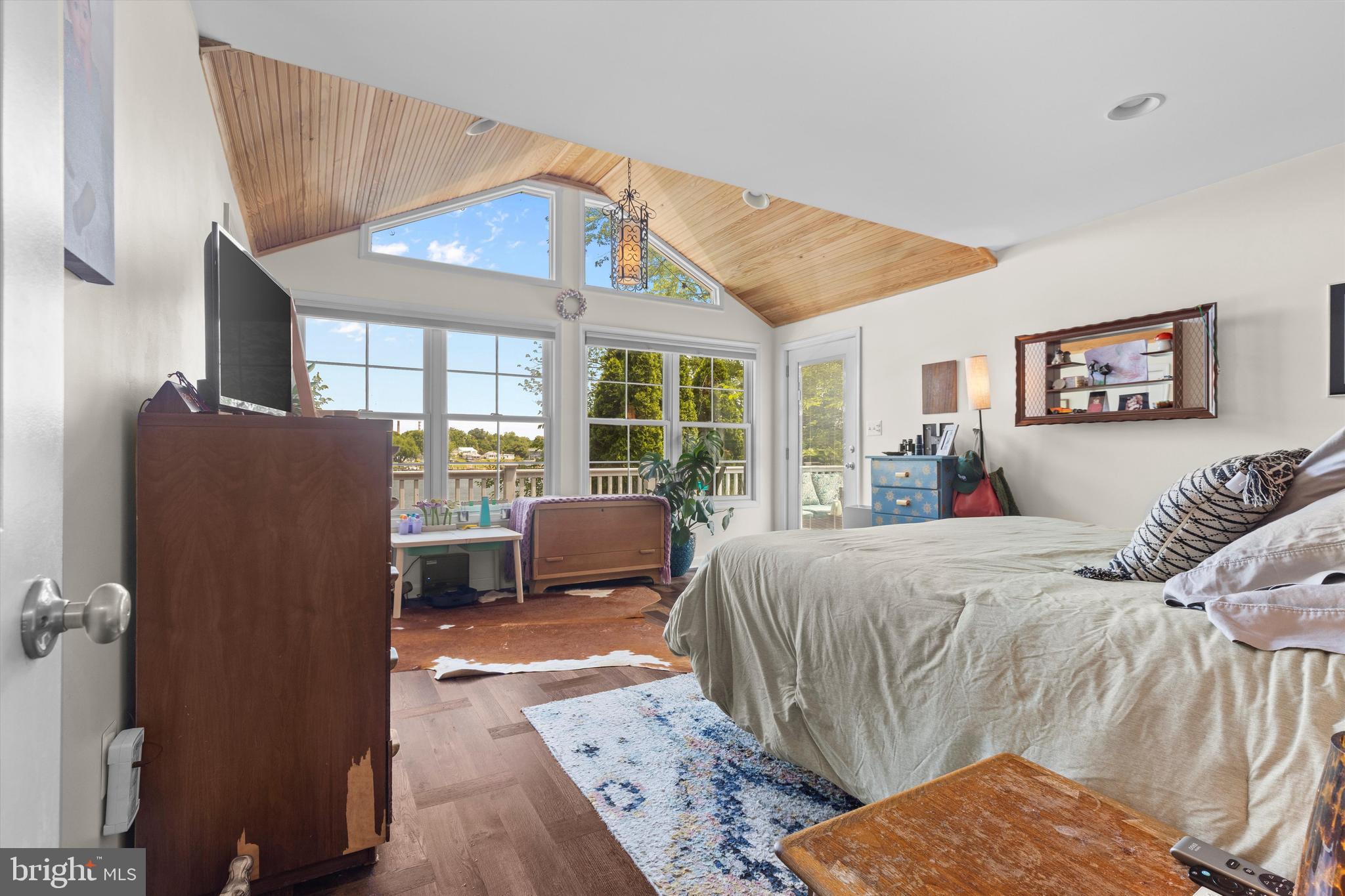 ALTOONA BEACH - Residential