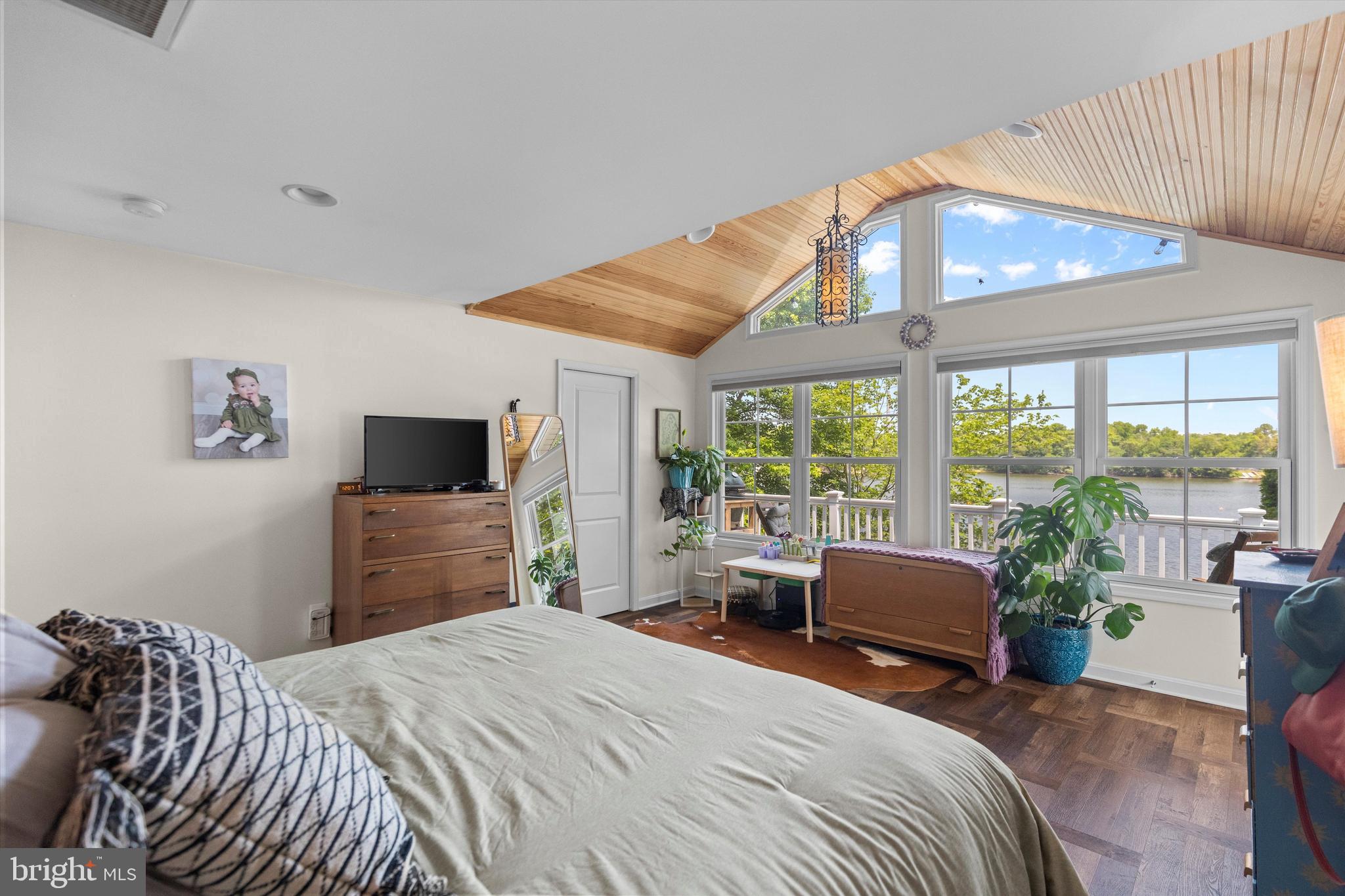 ALTOONA BEACH - Residential