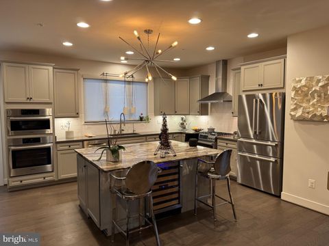 Photo of 5100 Oakmoore Drive, ROCKVILLE, MD 20852 (MLS # MDMC2212582)