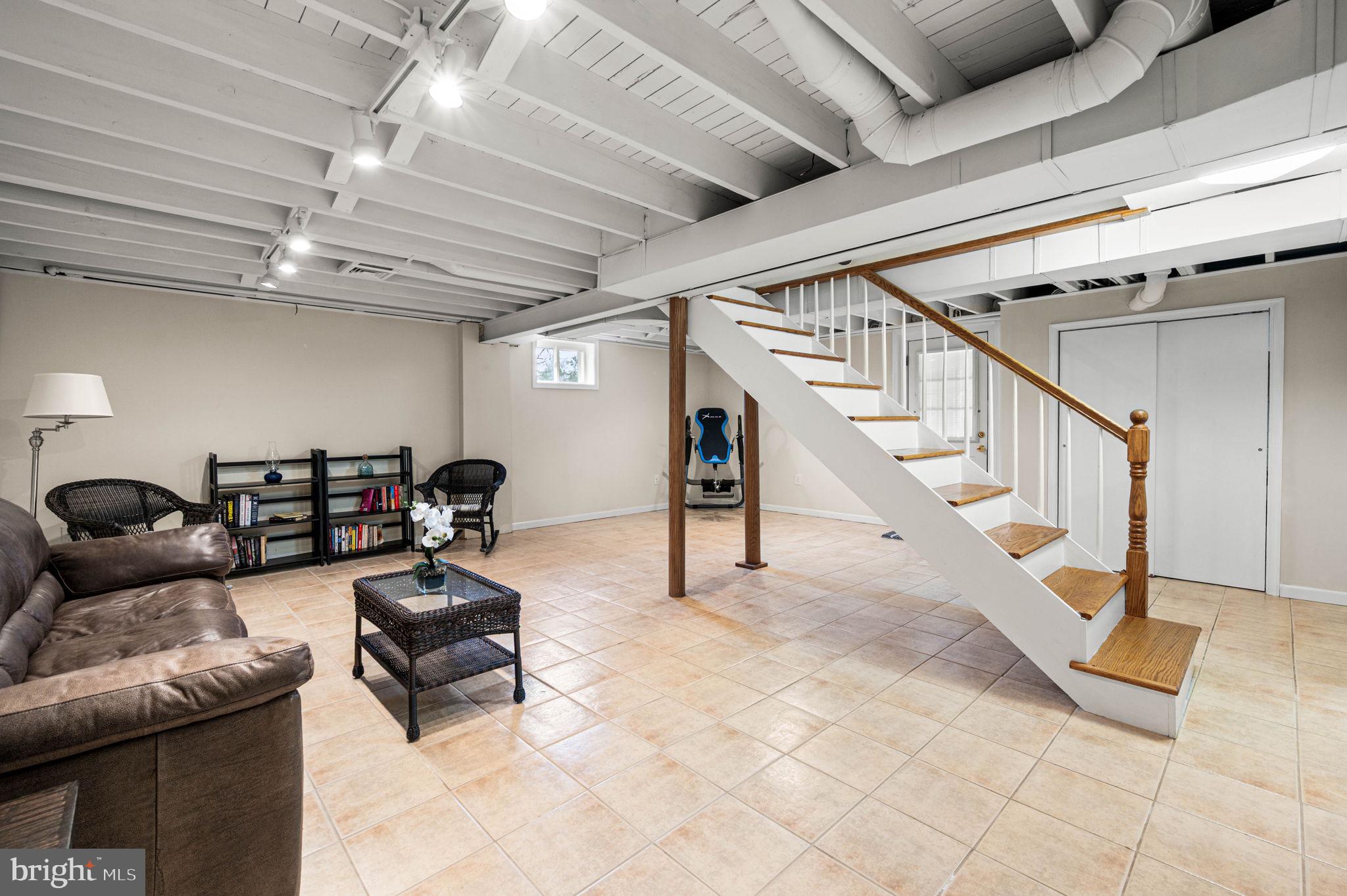 BERWYN VILLAGE - Residential