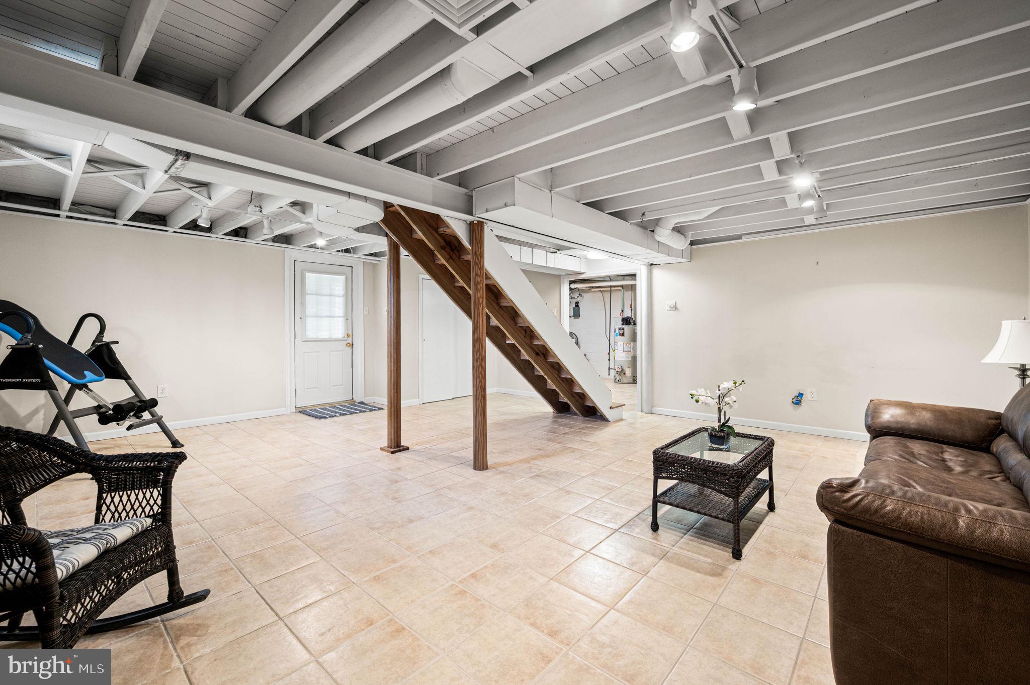 BERWYN VILLAGE - Residential