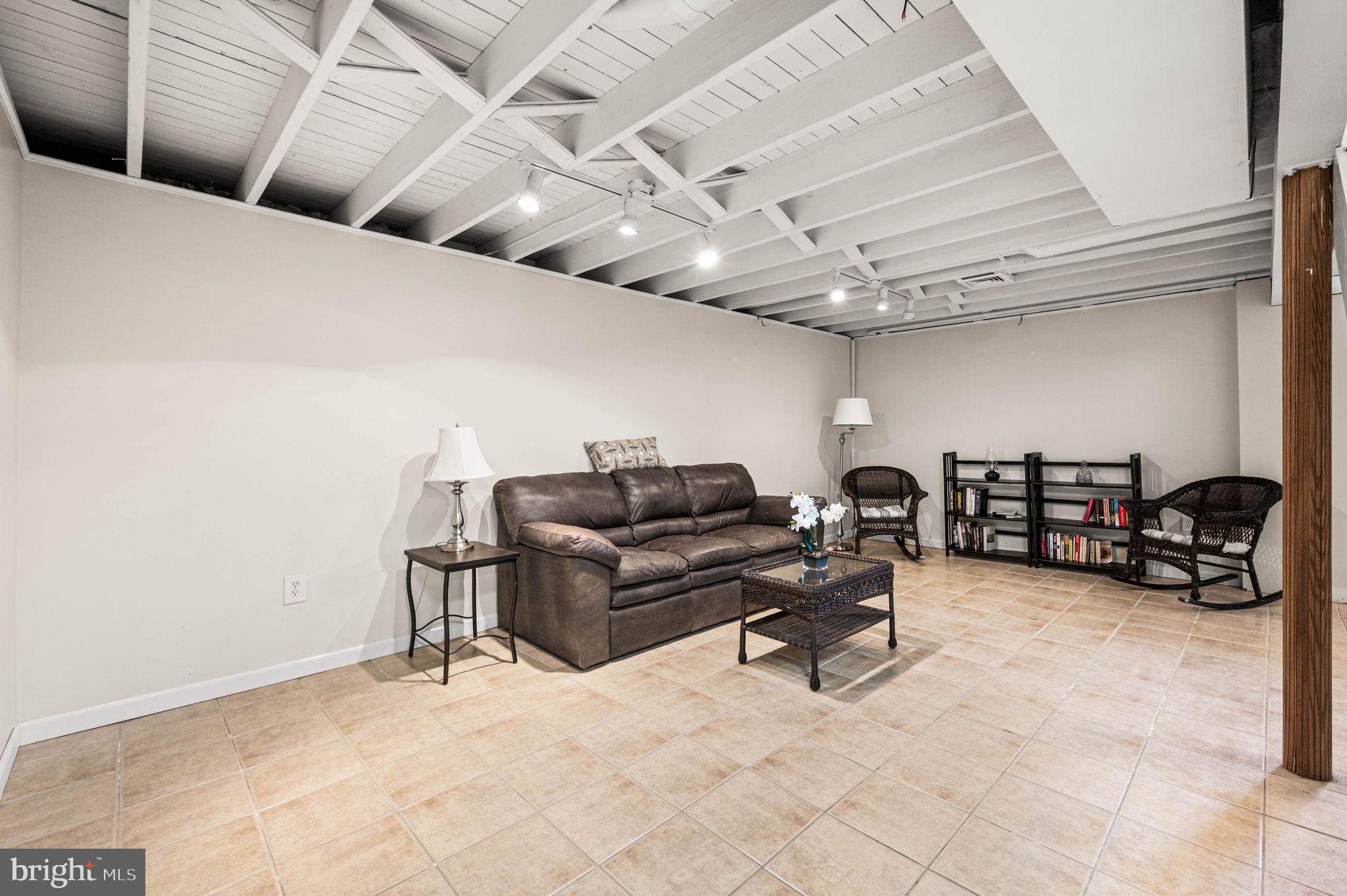 BERWYN VILLAGE - Residential