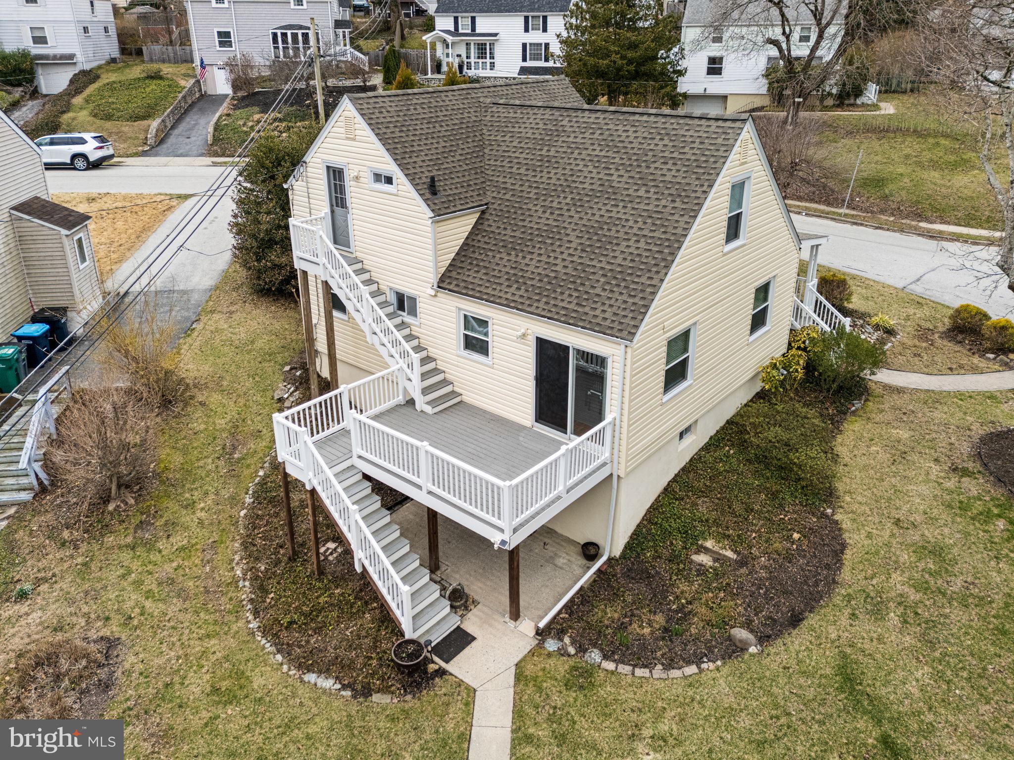 BERWYN VILLAGE - Residential