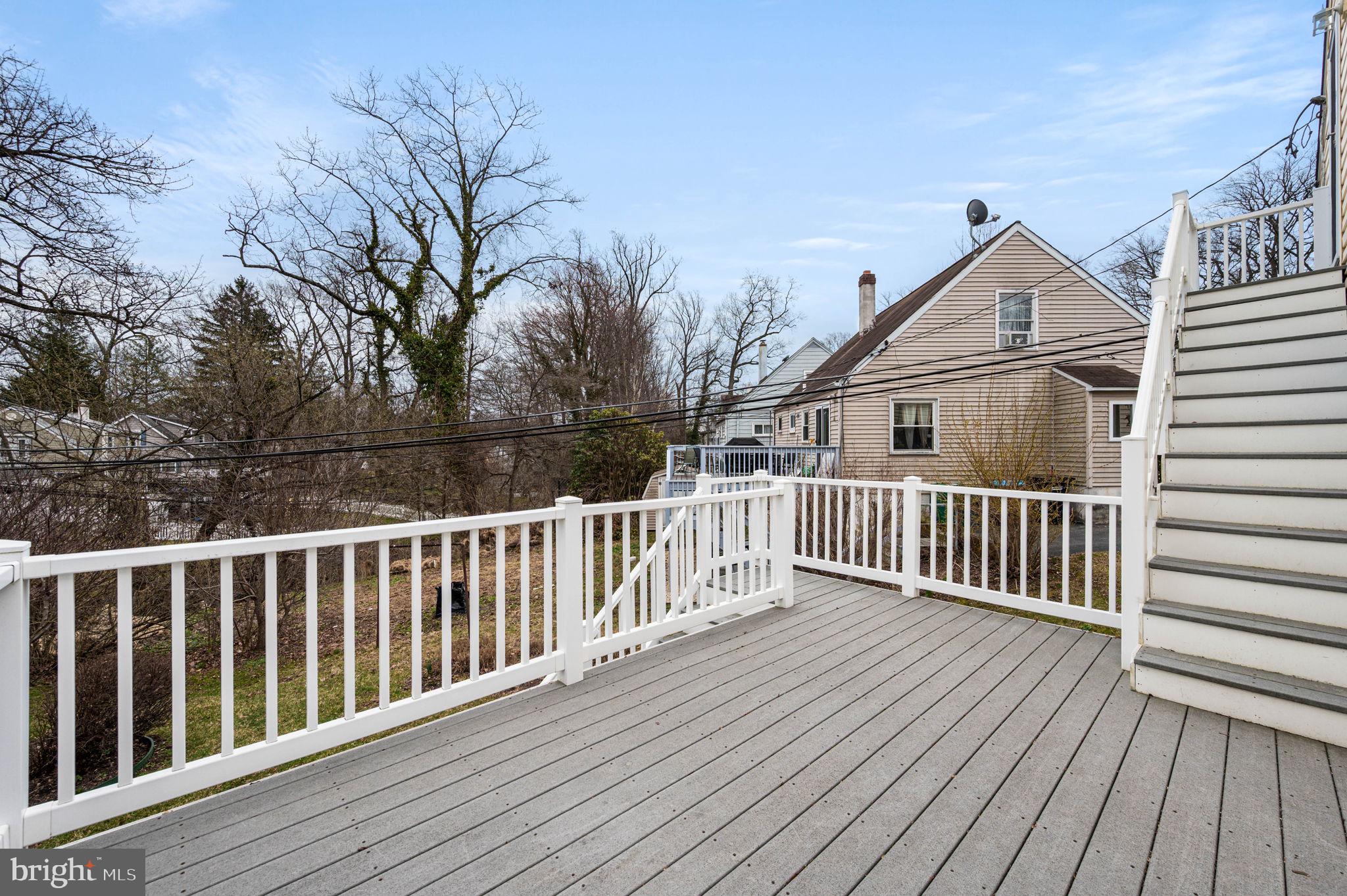 BERWYN VILLAGE - Residential