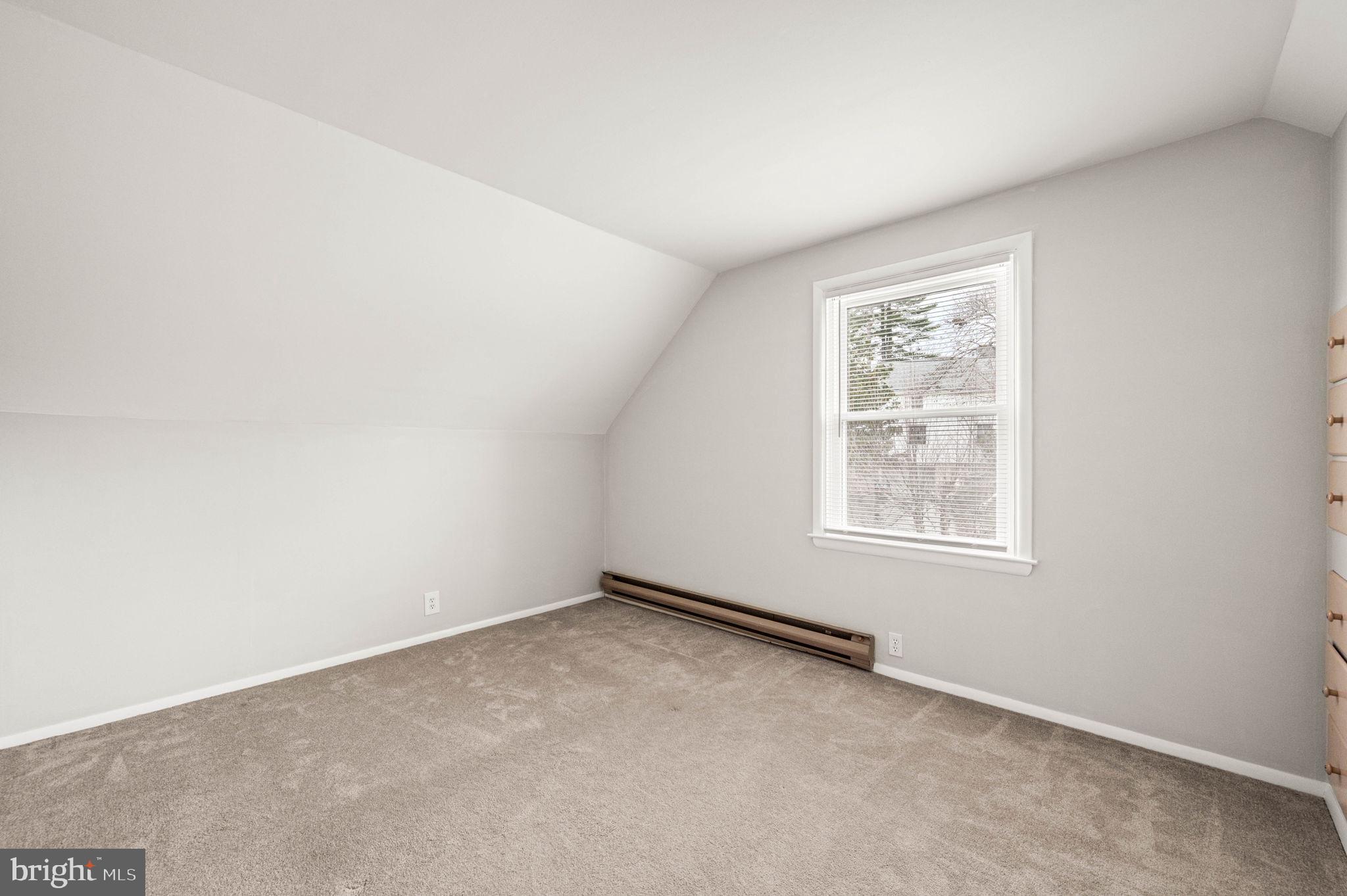 BERWYN VILLAGE - Residential