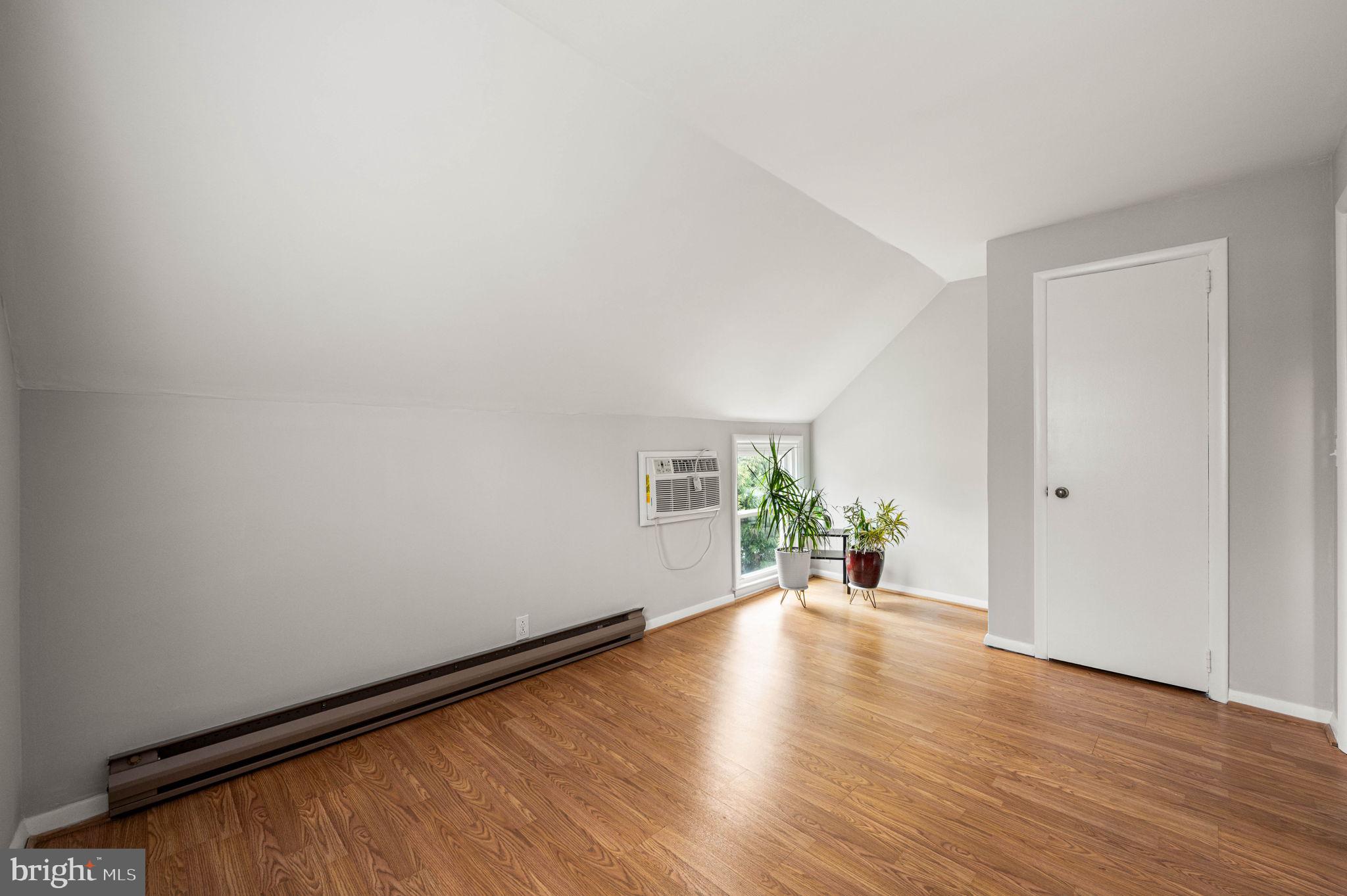 BERWYN VILLAGE - Residential