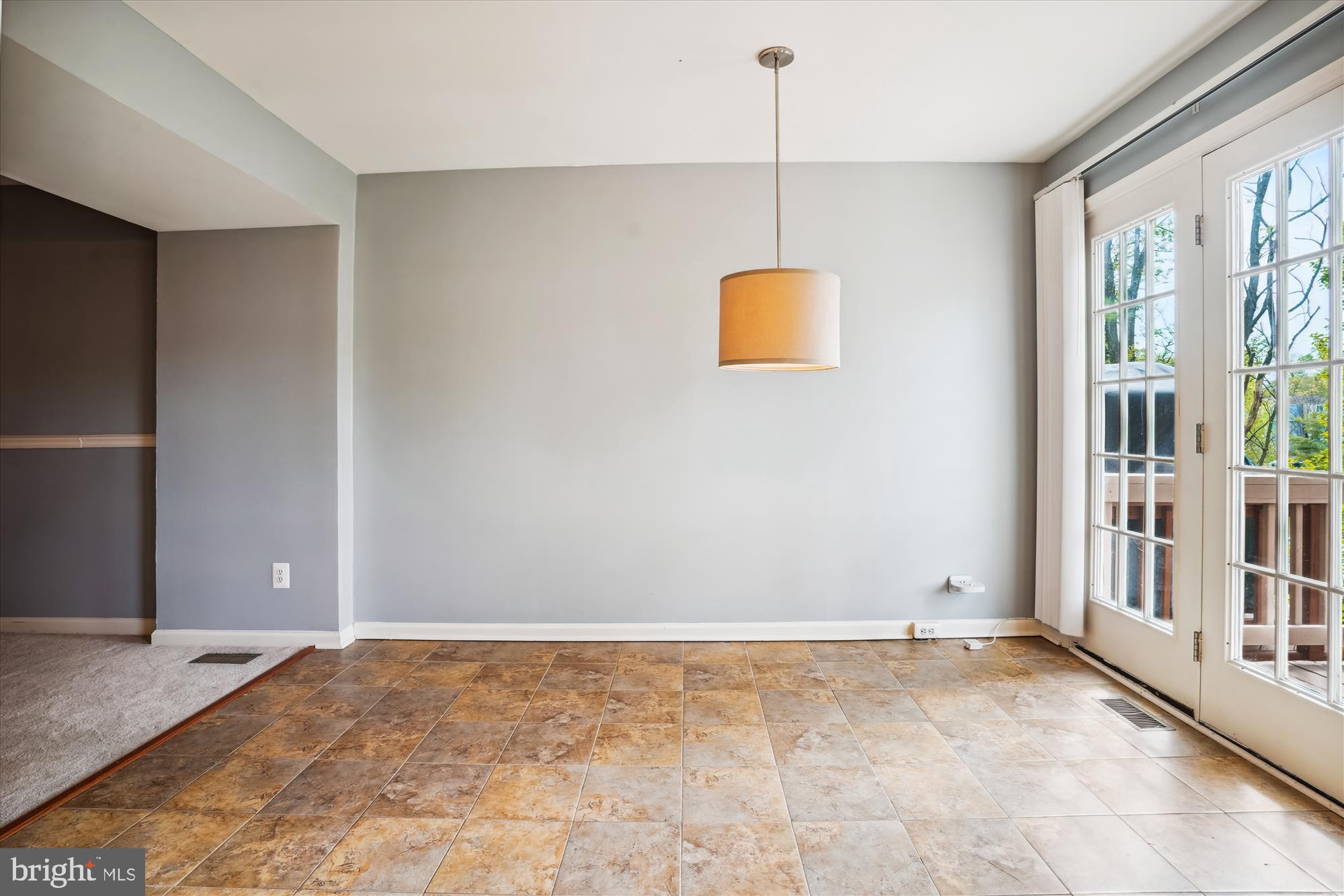 DEVILS REACH CONDOS - Residential