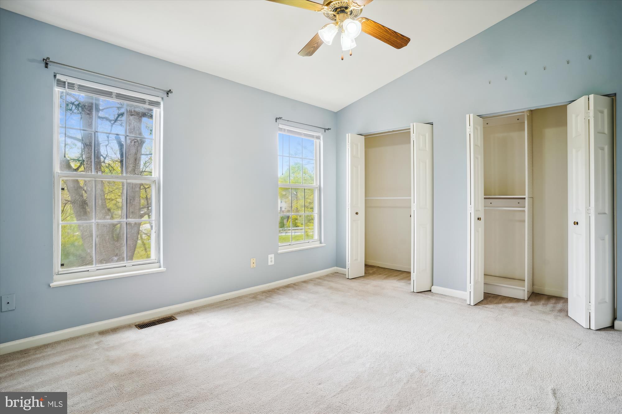 DEVILS REACH CONDOS - Residential