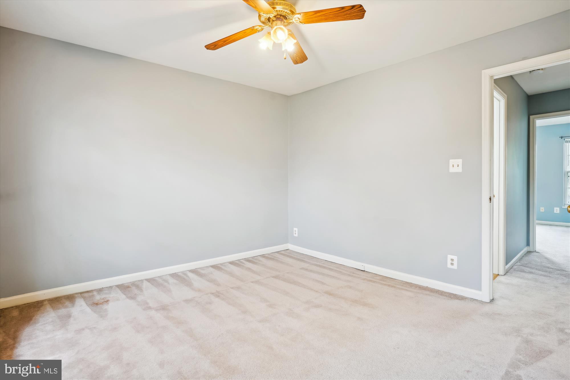 DEVILS REACH CONDOS - Residential