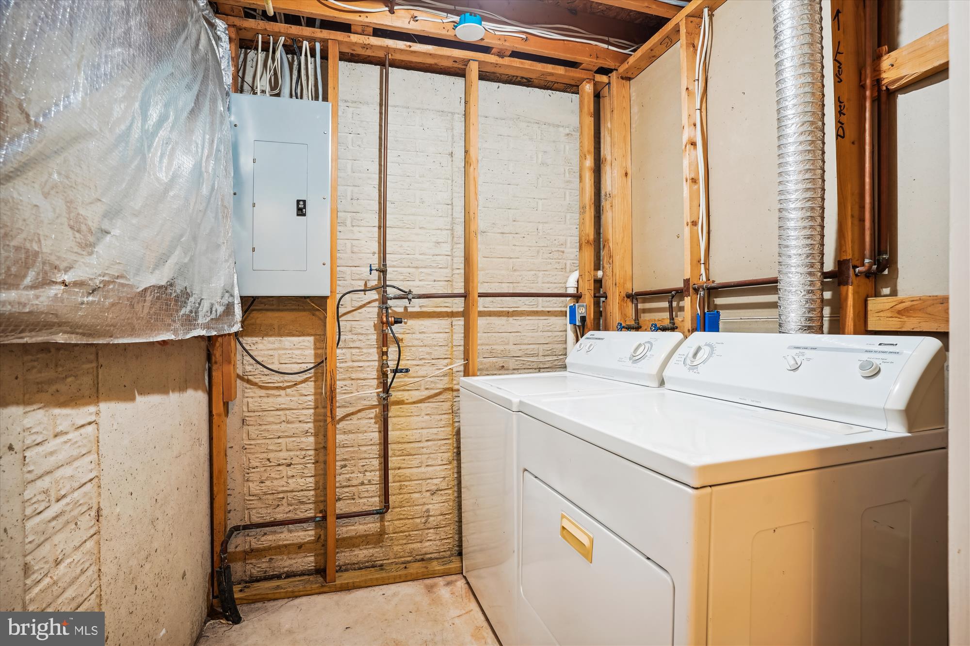 DEVILS REACH CONDOS - Residential