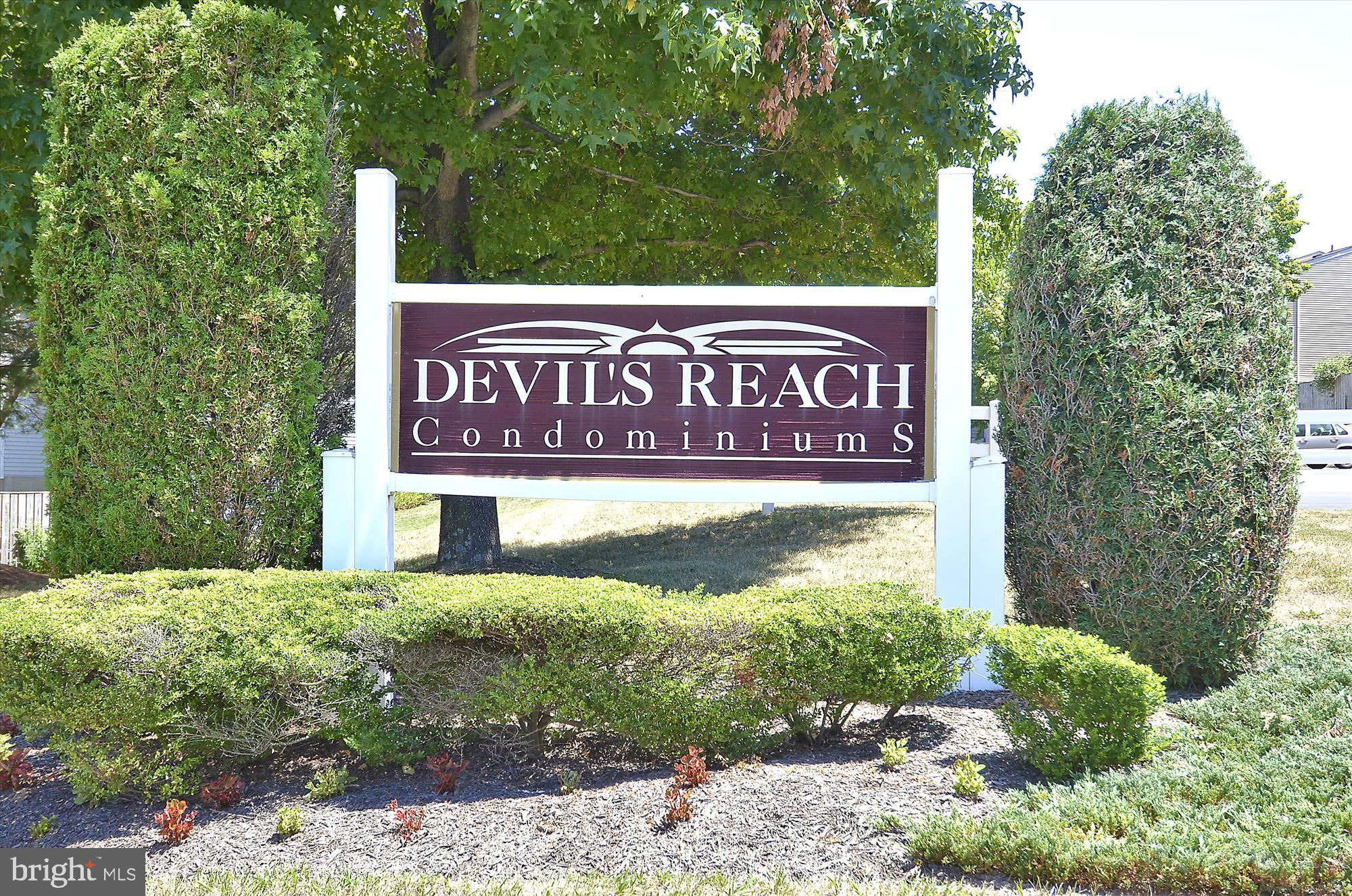 DEVILS REACH CONDOS - Residential