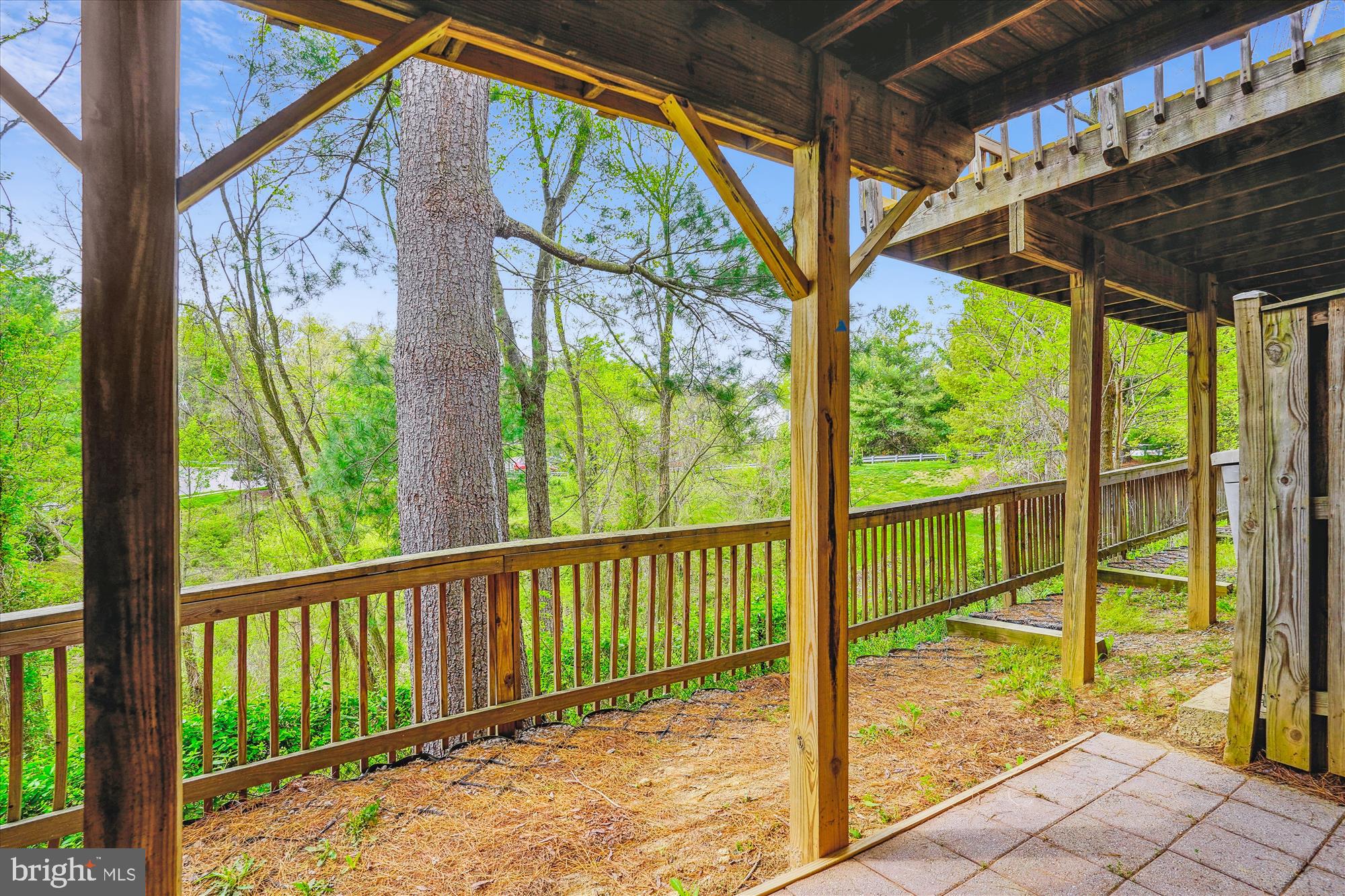 DEVILS REACH CONDOS - Residential